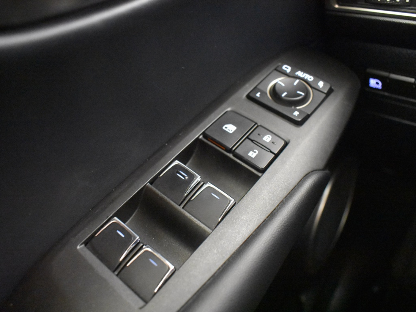 Foto van Lexus NX