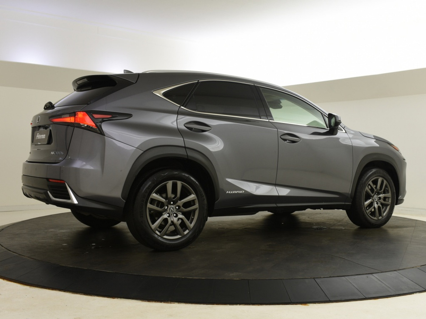 Foto van Lexus NX
