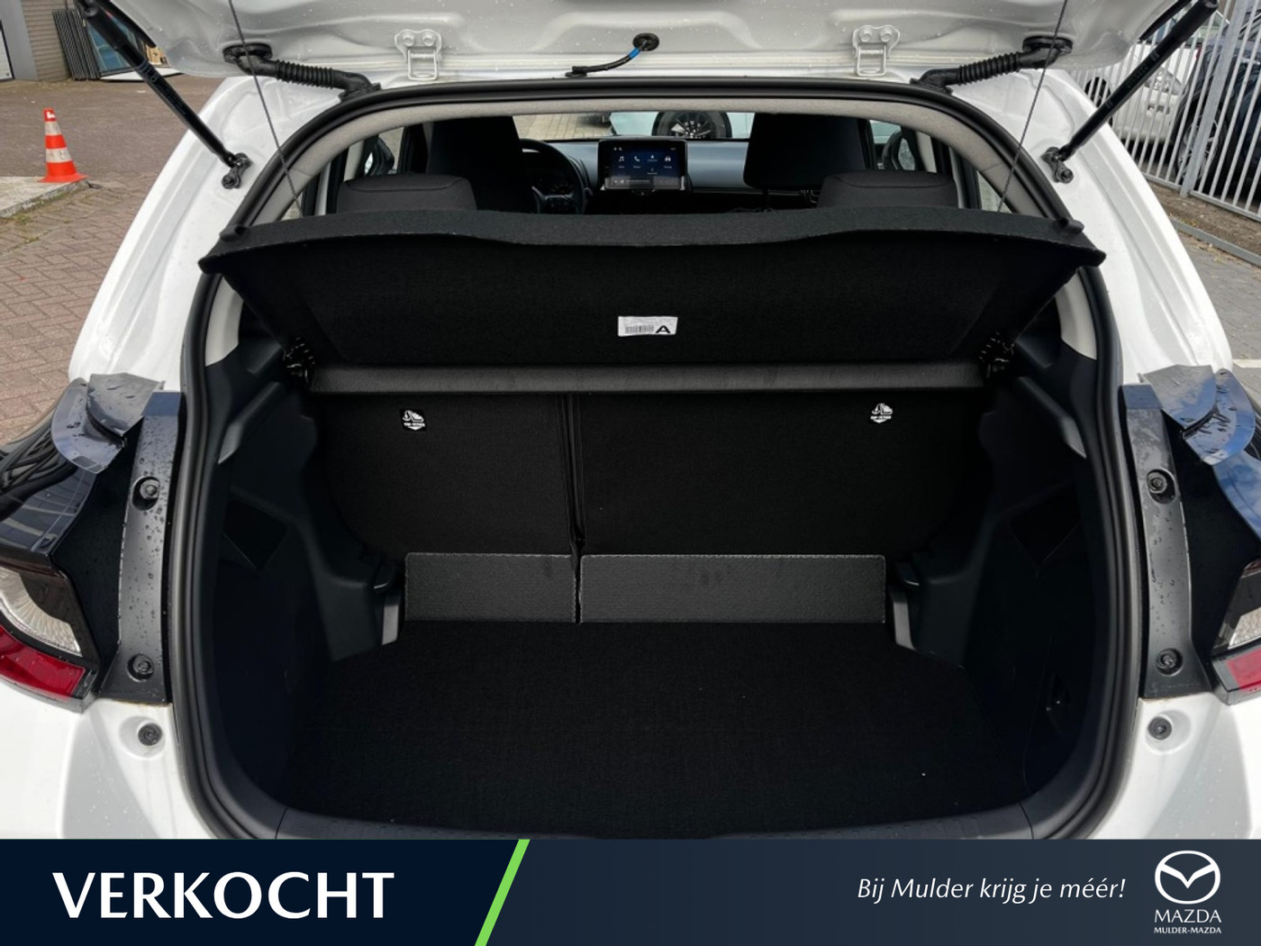 Foto van Mazda Mazda2 Hybrid