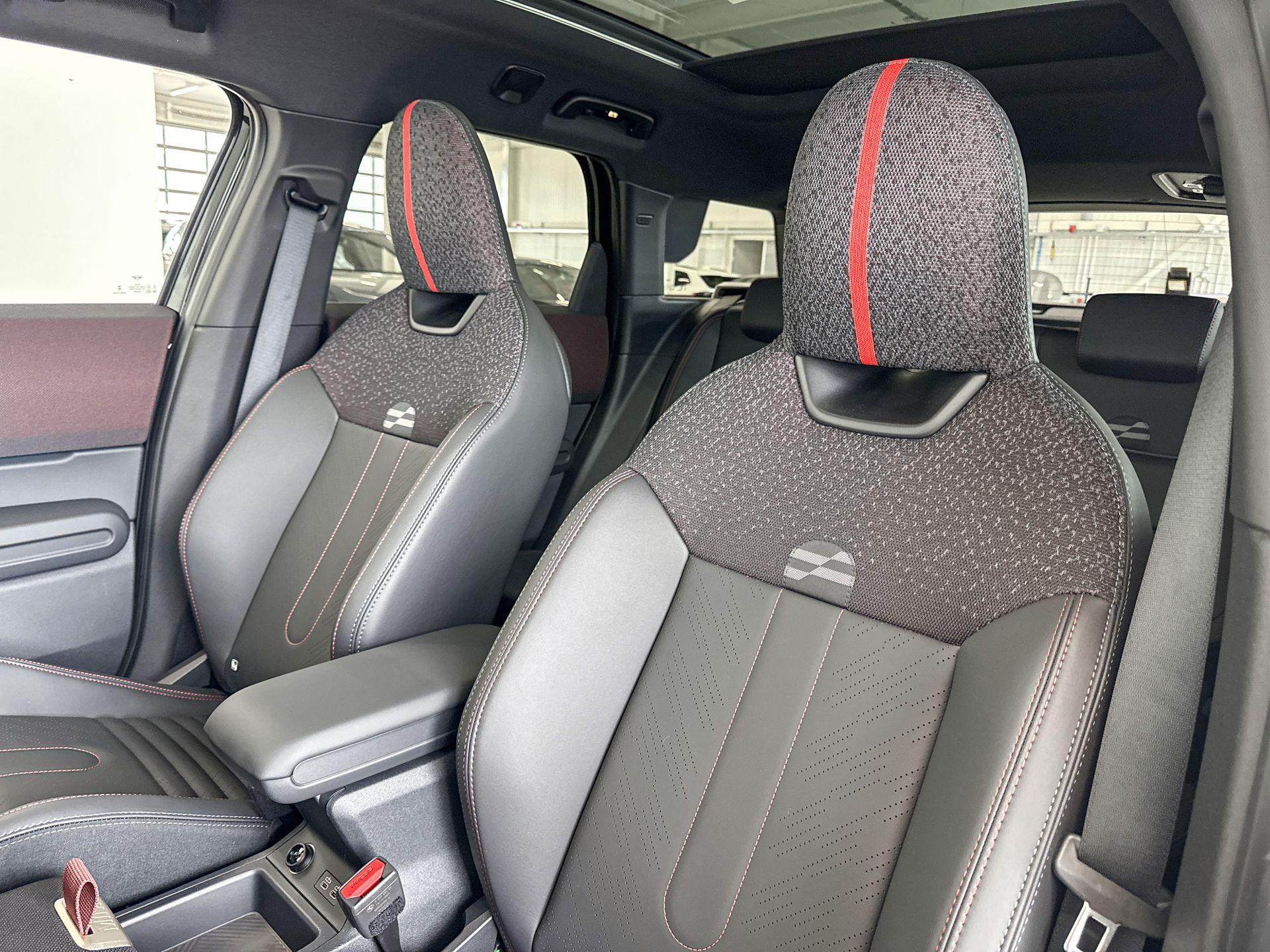 Foto van Mini JCW Countryman All4