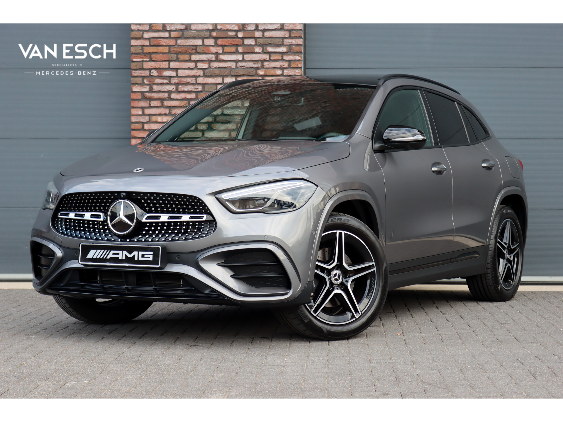 Mercedes-Benz Gla-klasse 250 e Premium+ AMG Line | Facelift | 2024 - voorkant