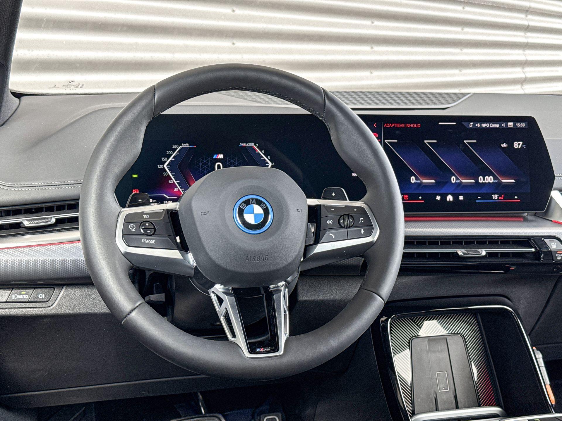 Foto van BMW 225e xDrive Active Tourer
