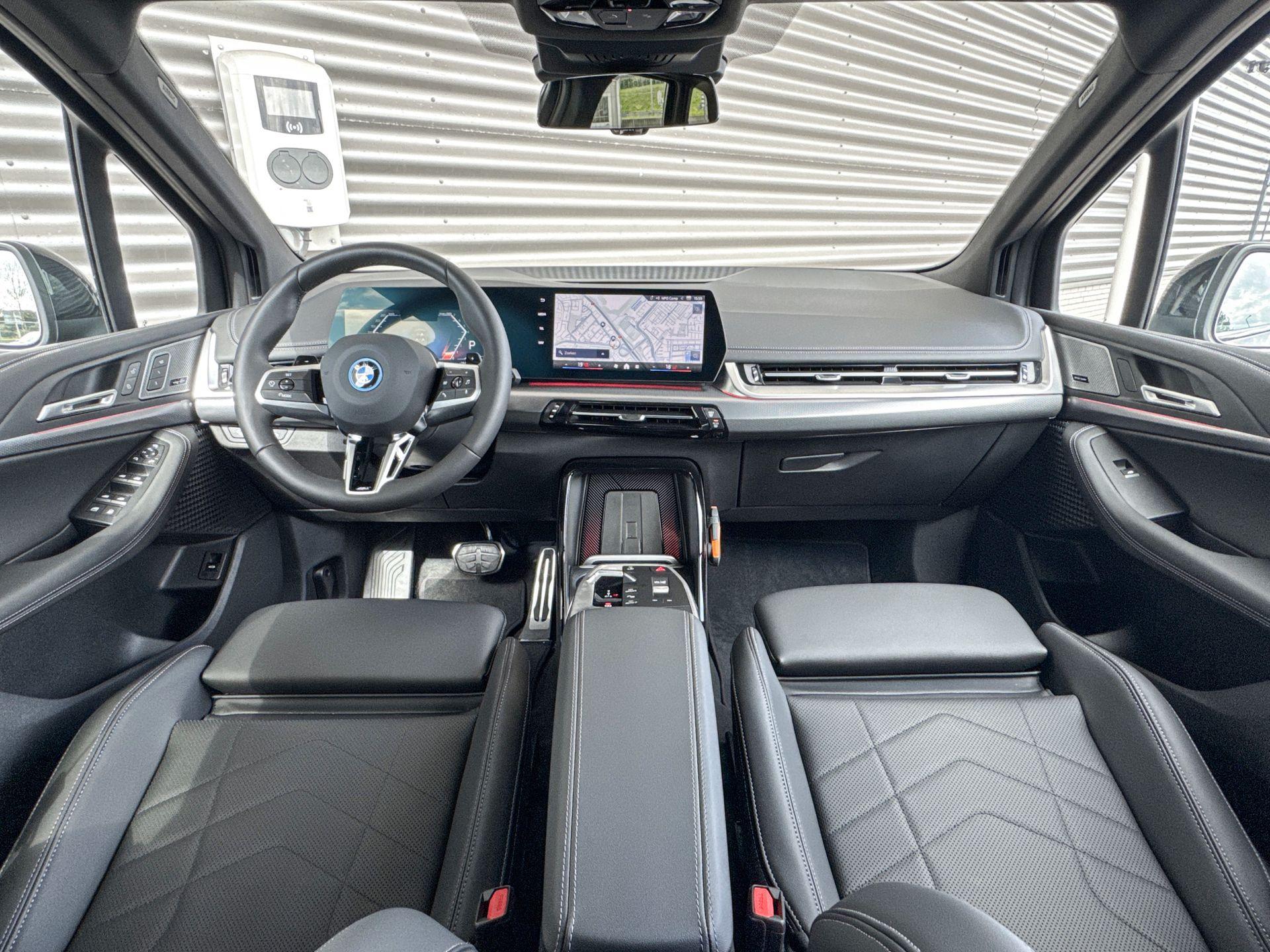 Foto van BMW 225e xDrive Active Tourer