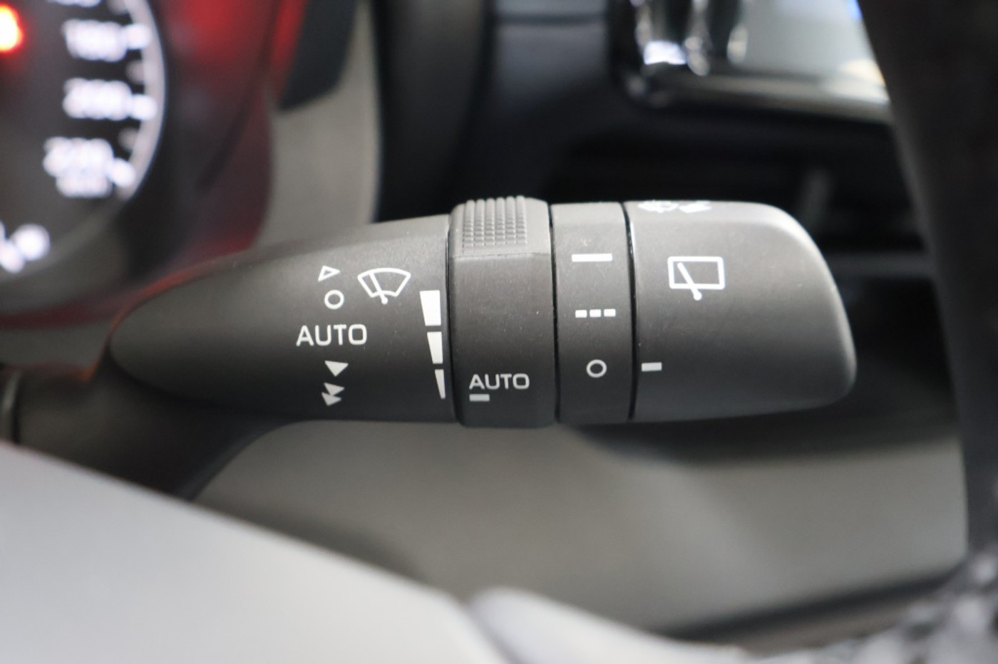 Foto van Mazda Mazda2 Hybrid