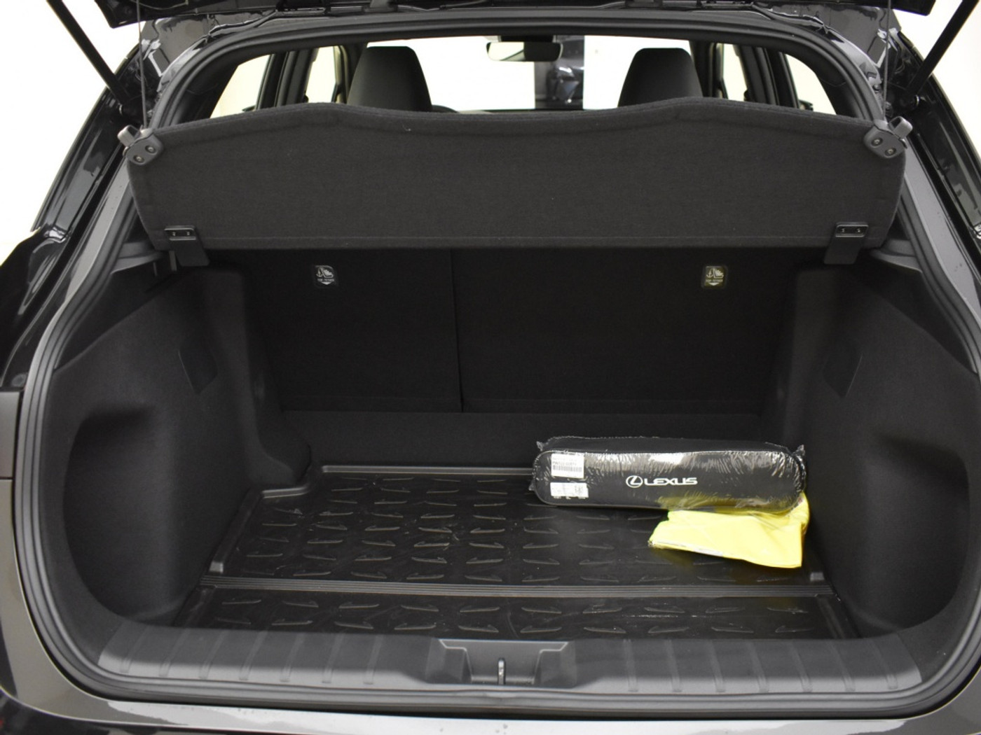 Foto van Lexus Lexus LBX