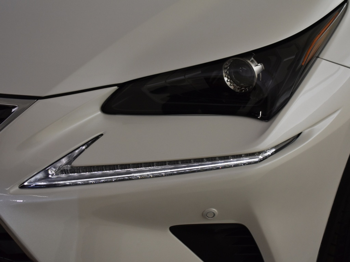 Foto van Lexus Lexus Nx300h
