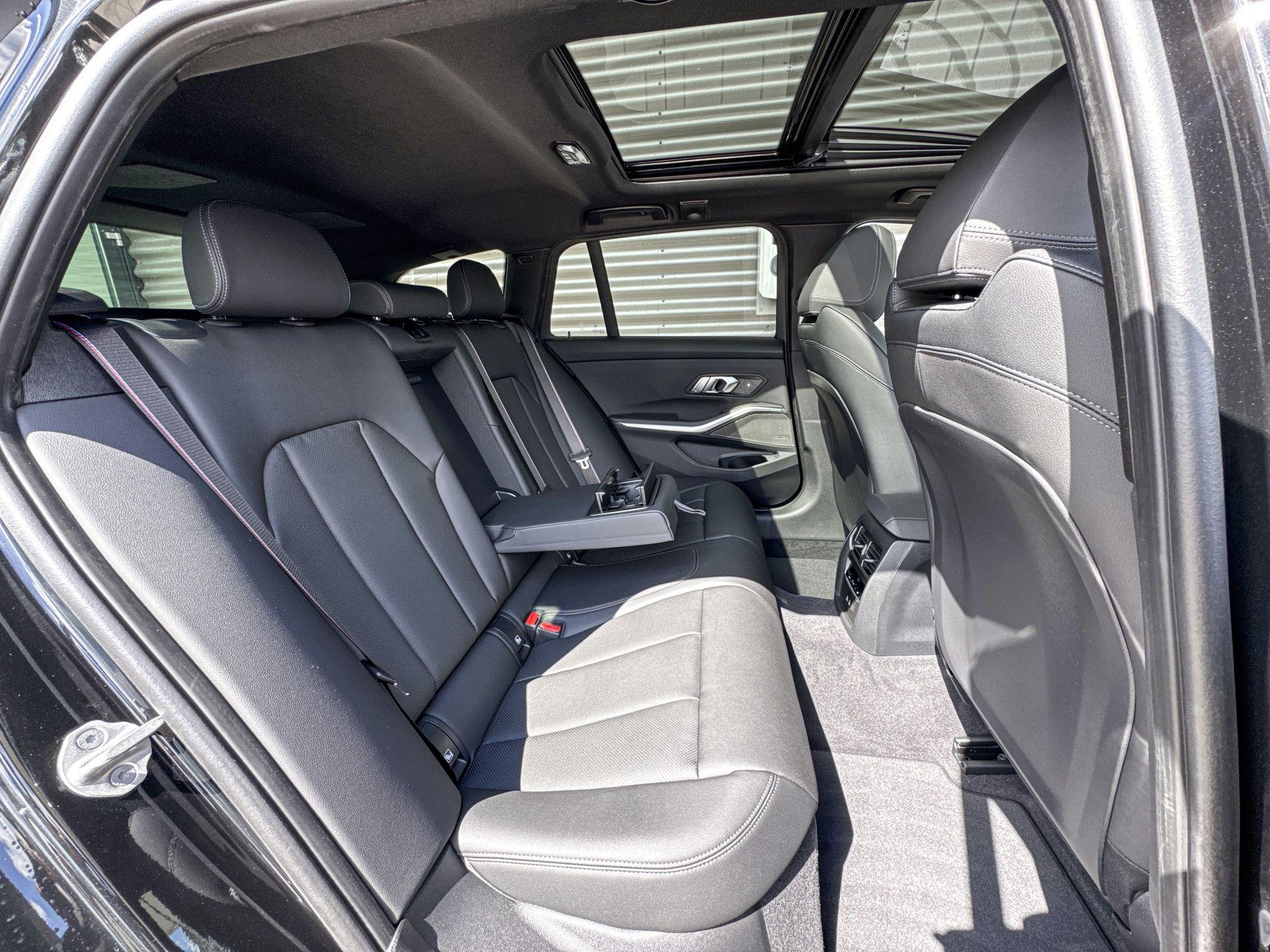 Foto van BMW 330e