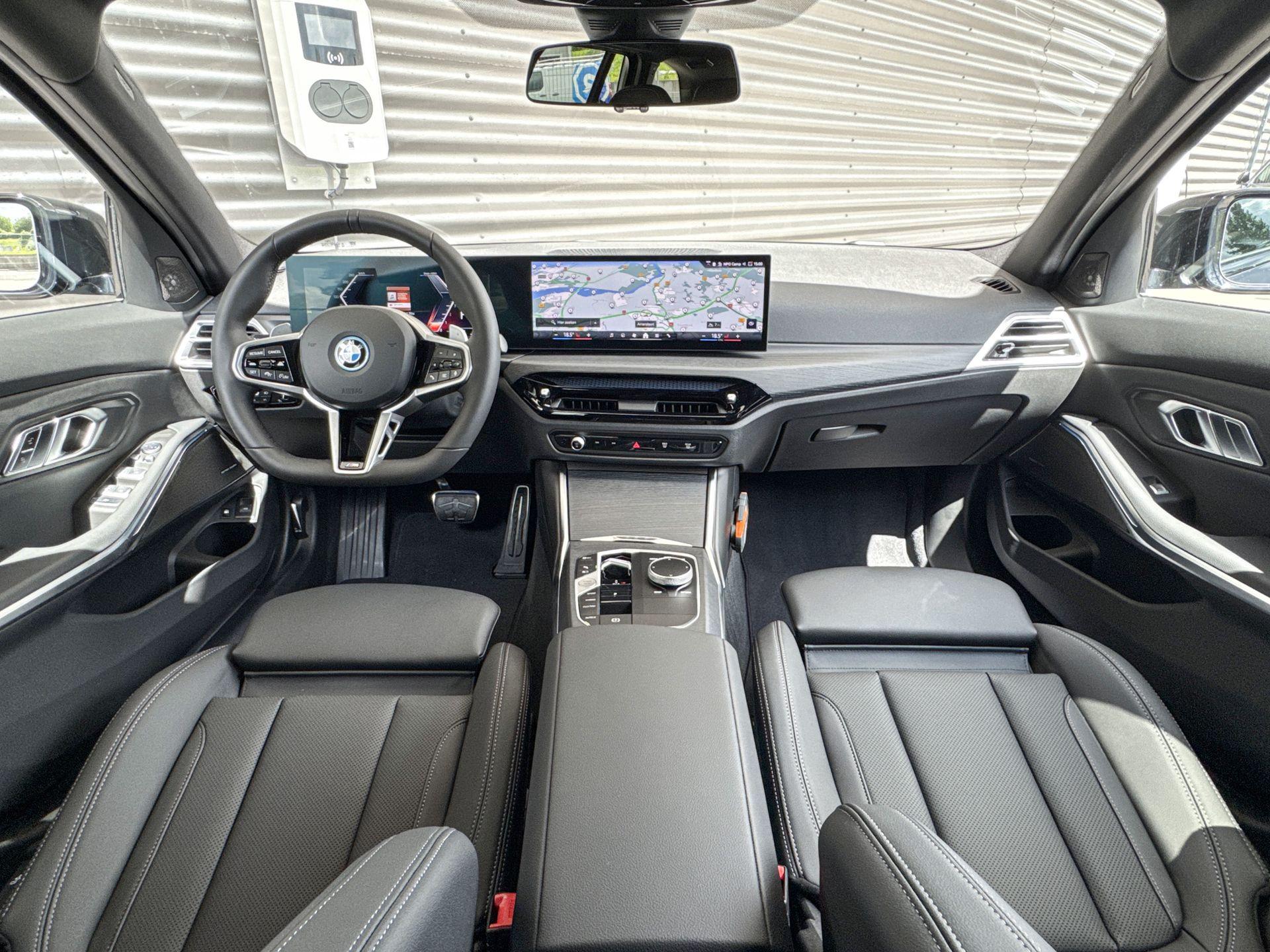 Foto van BMW 330e