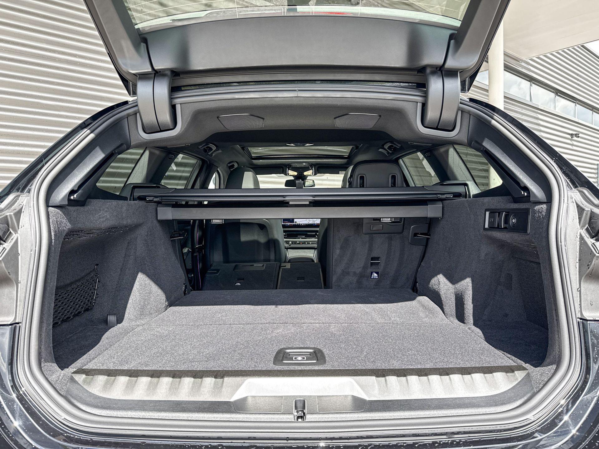 Foto van BMW 330e