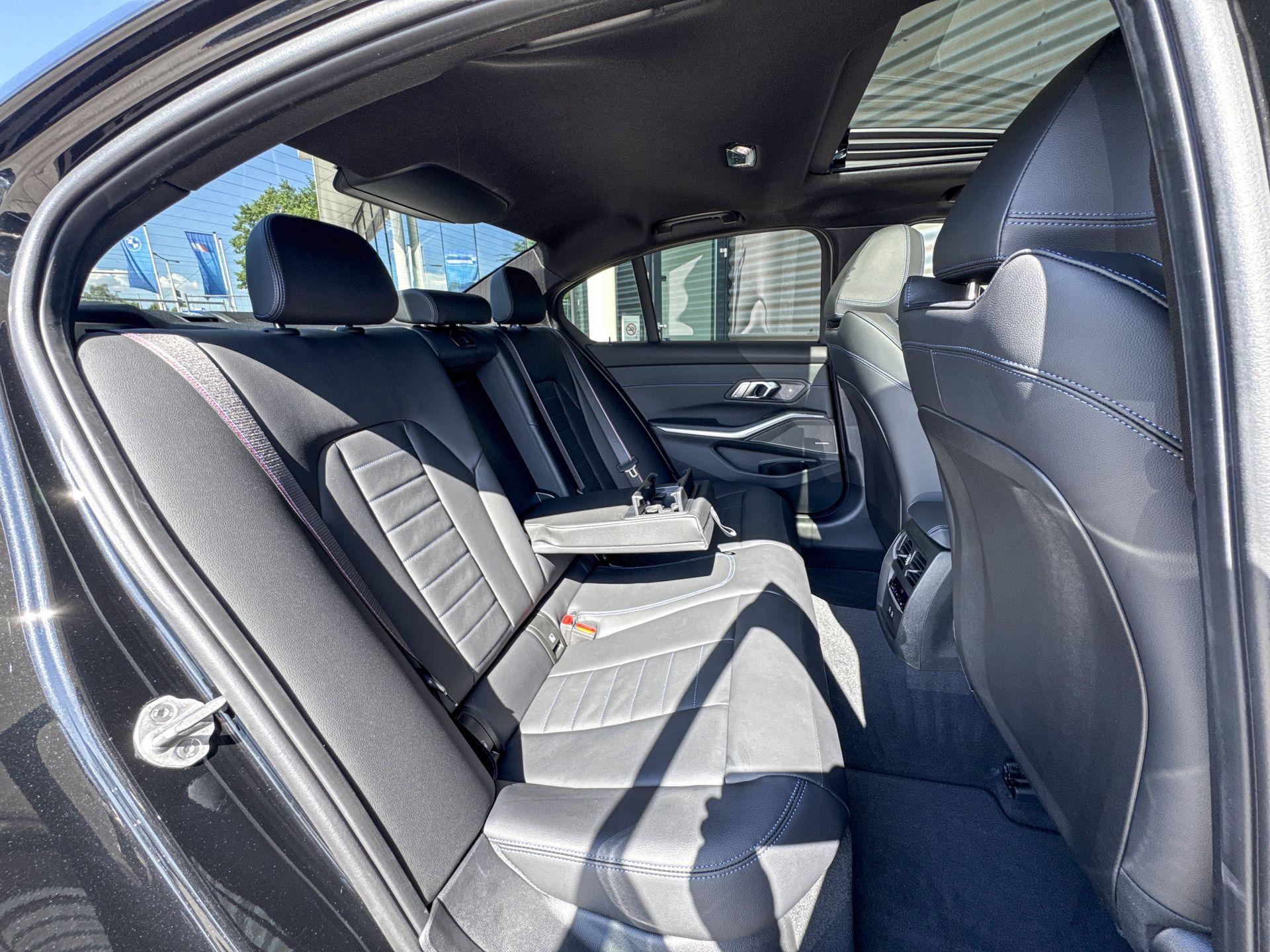 Foto van BMW 330e