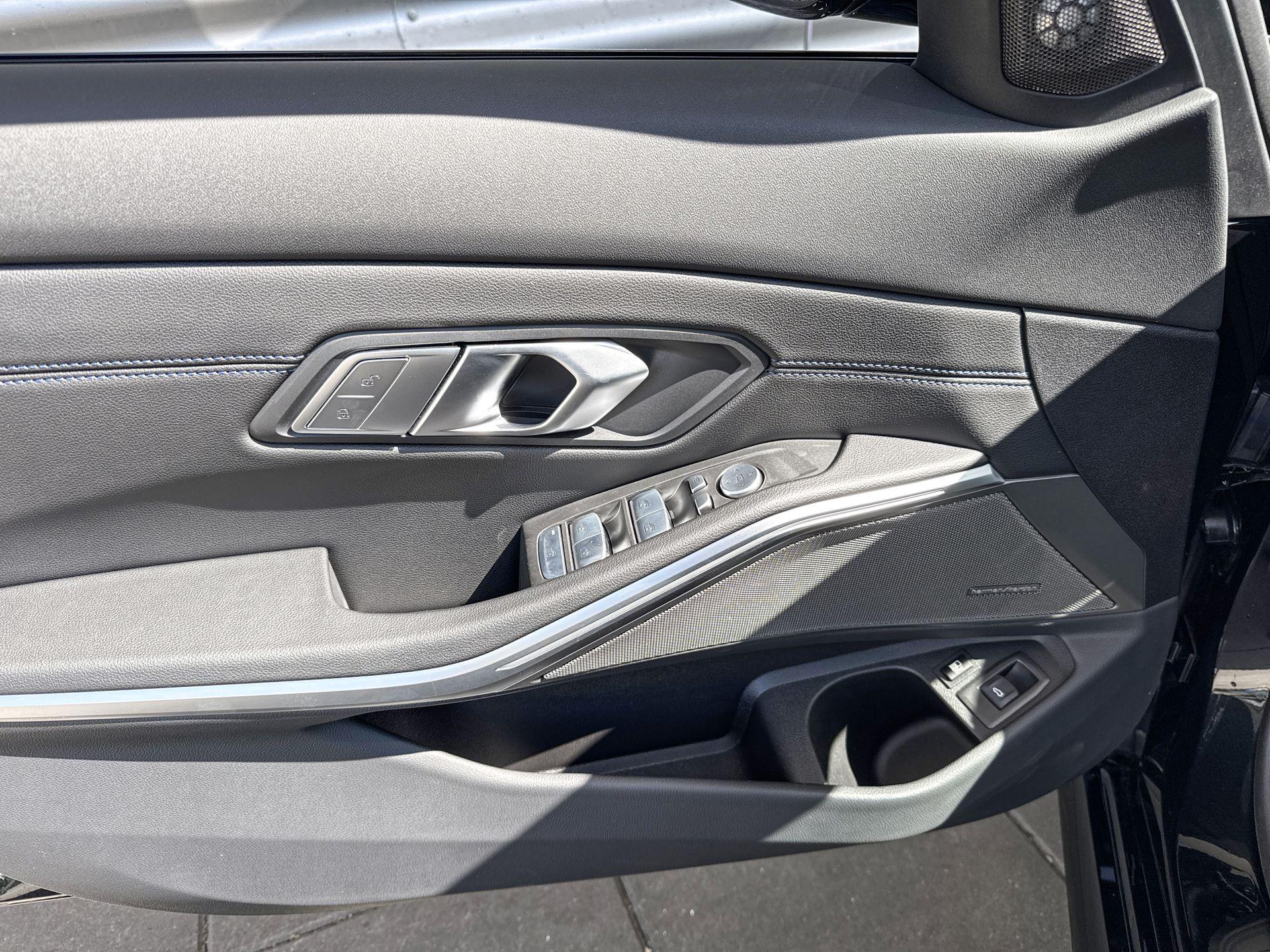 Foto van BMW 330e