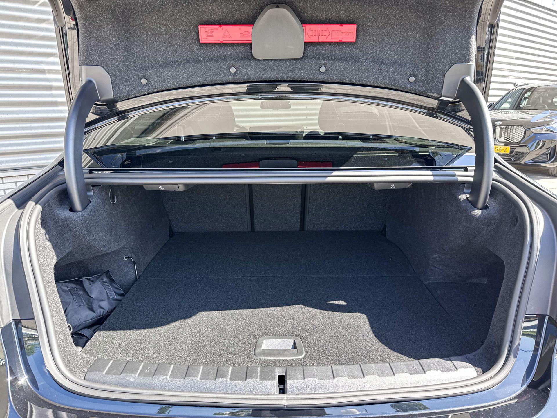 Foto van BMW 330e