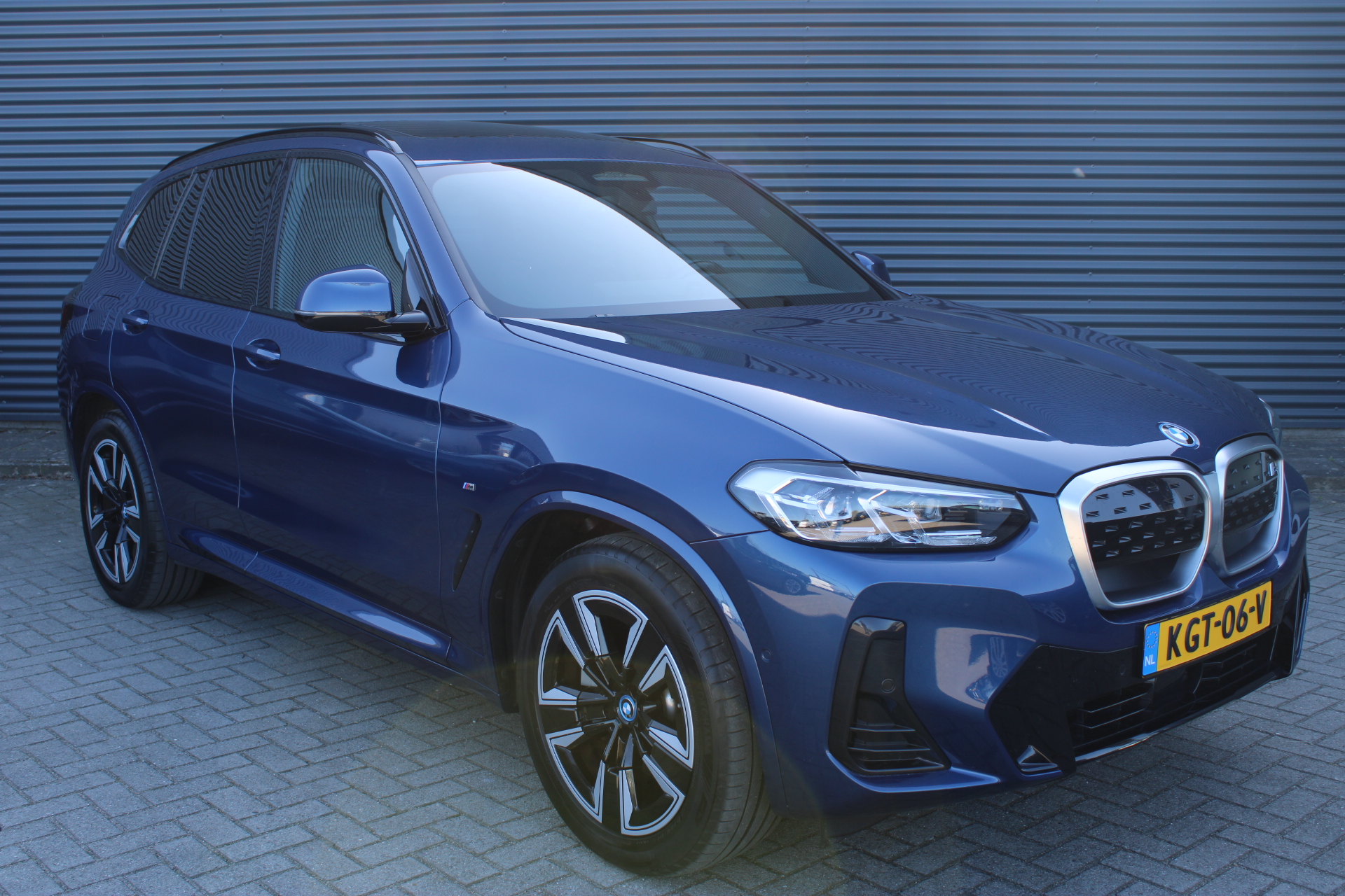 Foto van BMW Ix3