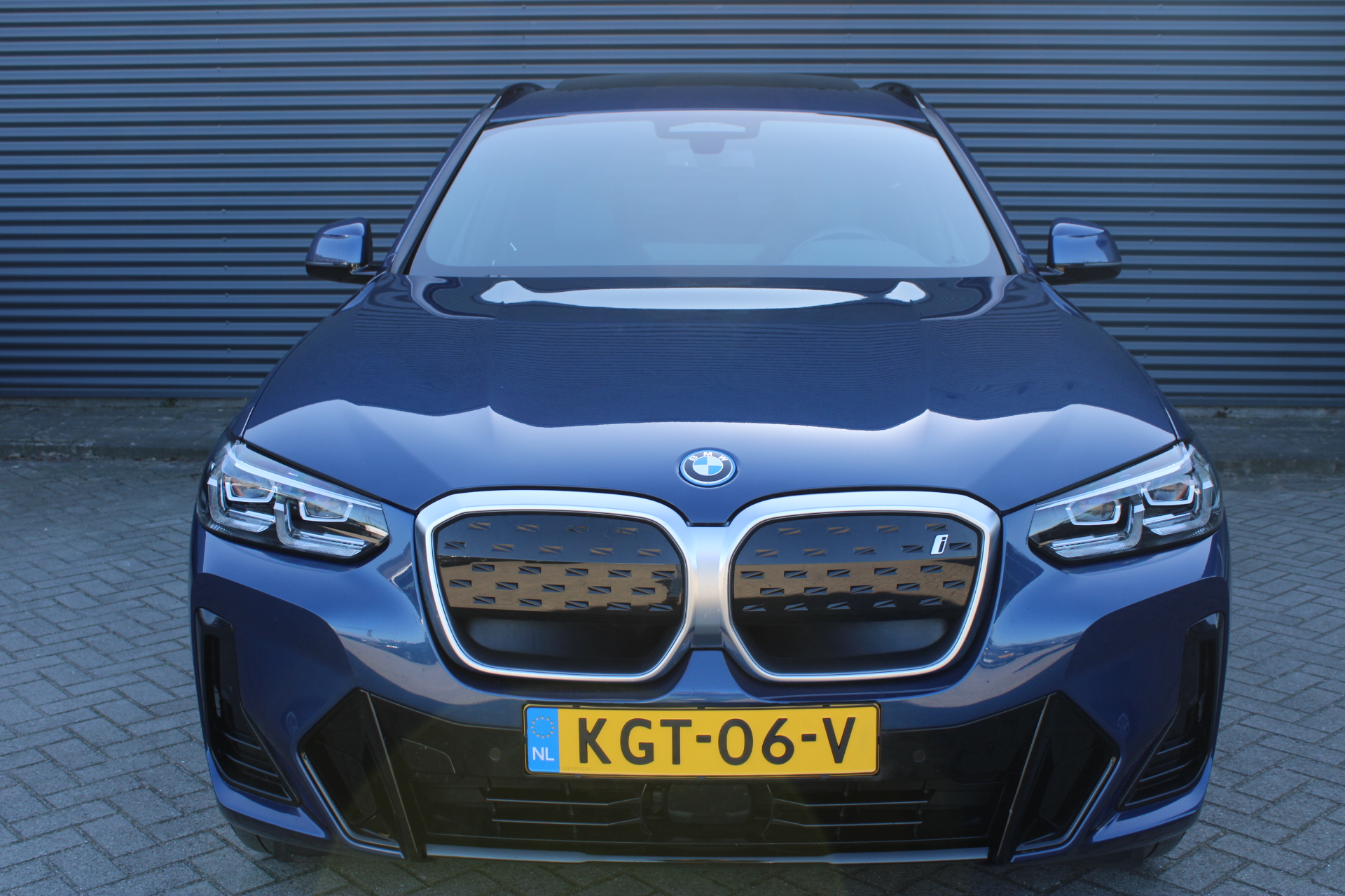 Foto van BMW Ix3
