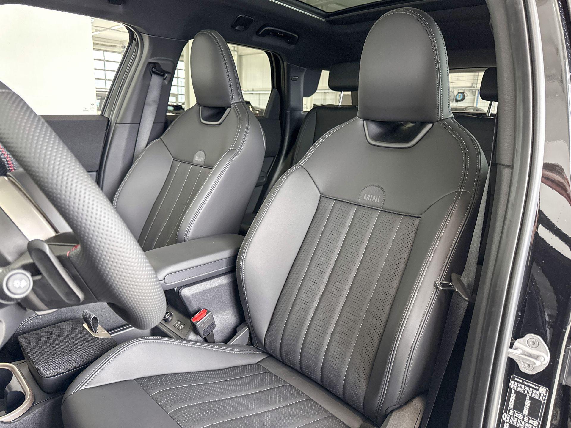 Foto van Mini Countryman E