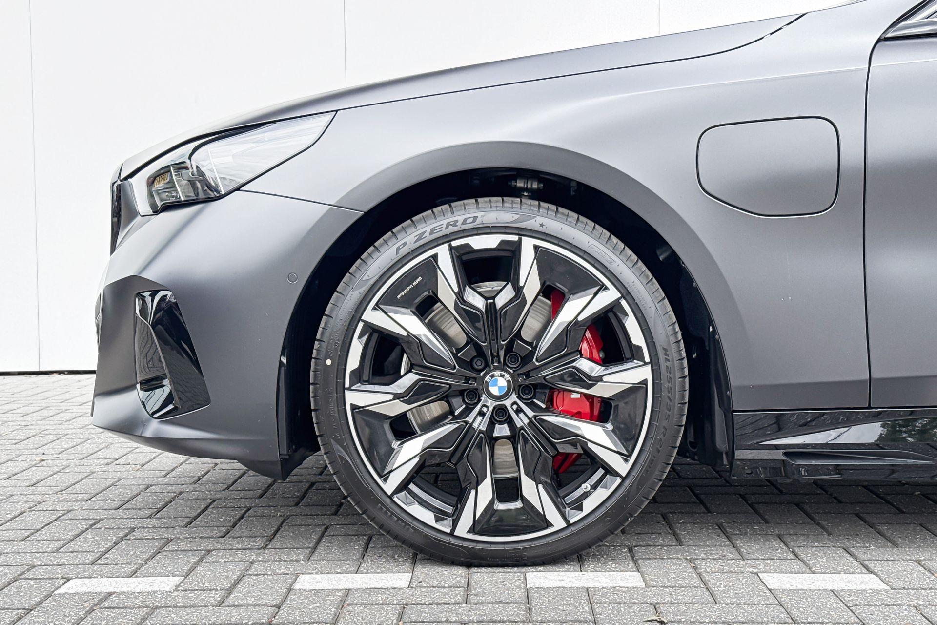 Foto van BMW 550e xDrive