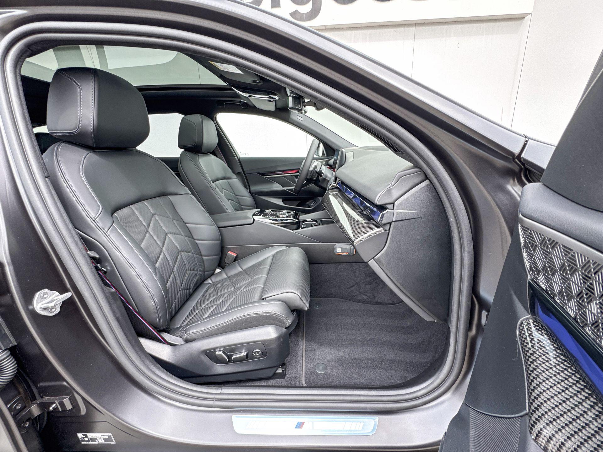 Foto van BMW 550e xDrive