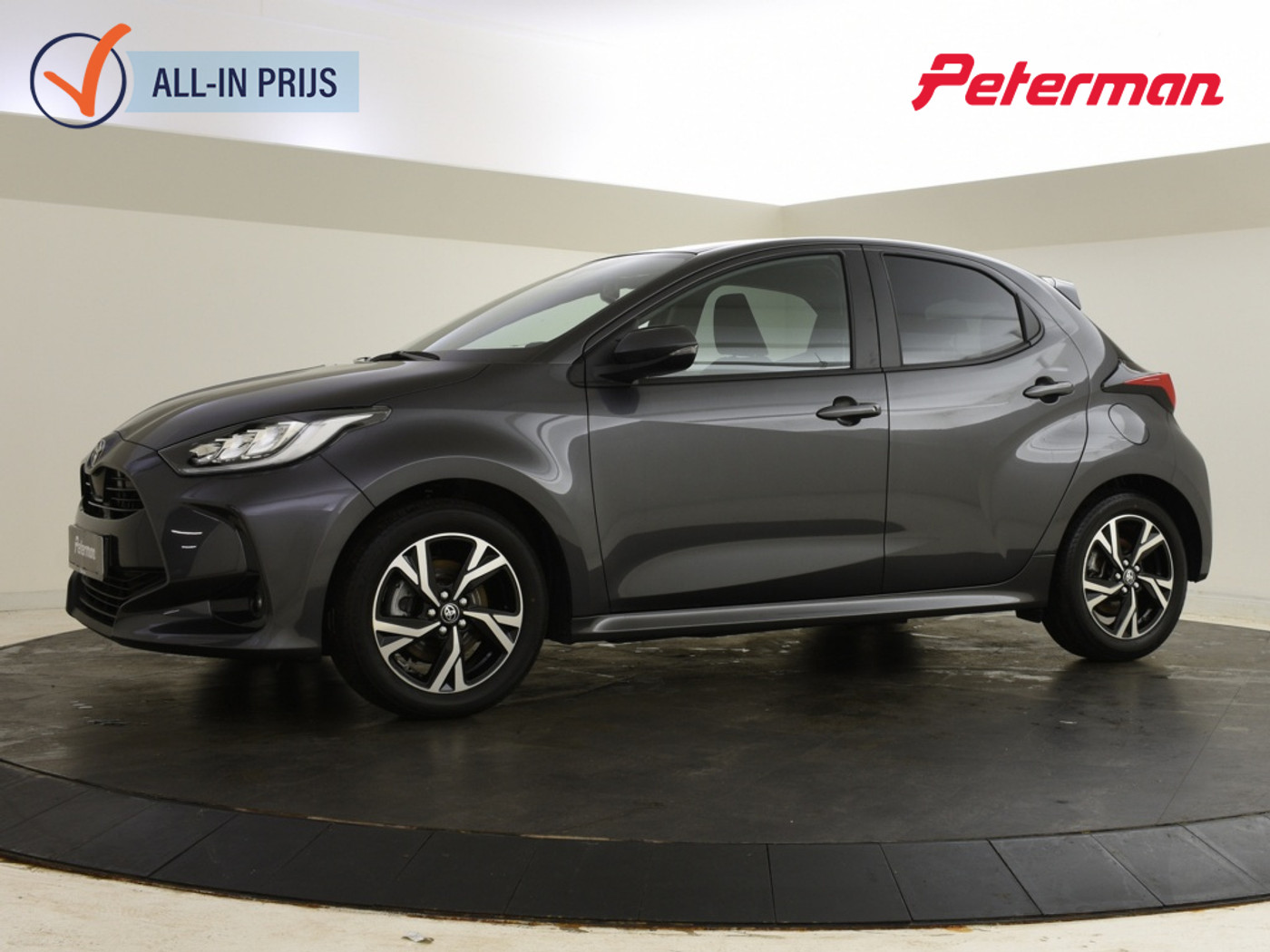 Toyota Toyota Yaris 1.5 Hybrid 115 Style | voorstoelen + stuurverwarmd | Carplay | 2025 - voorkant