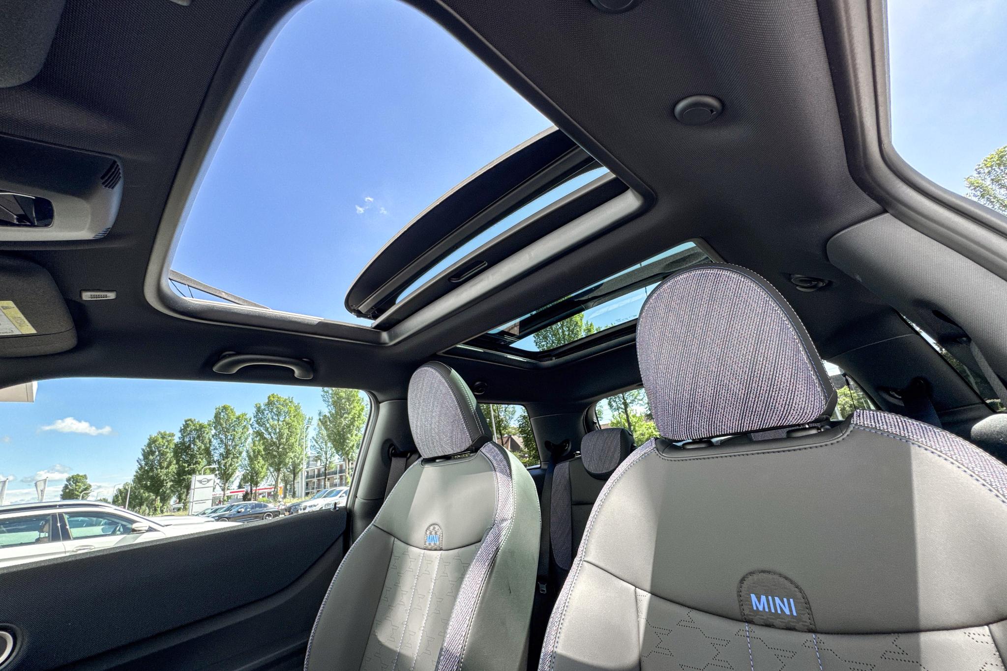 Foto van Mini Cooper C