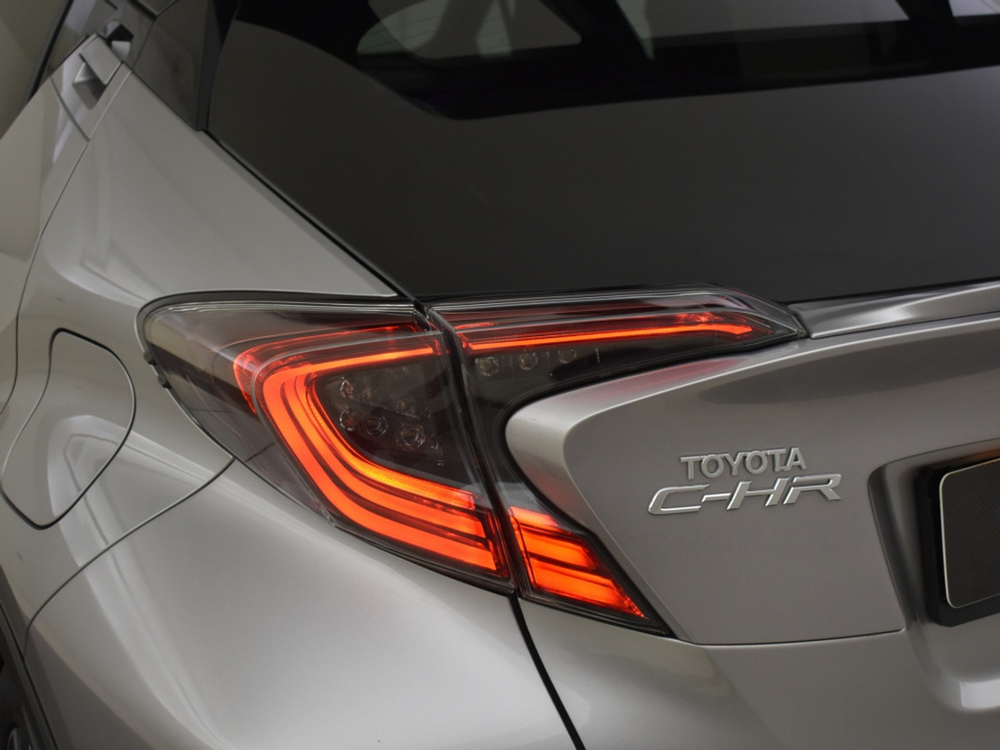 Foto van Toyota Toyota C-hr