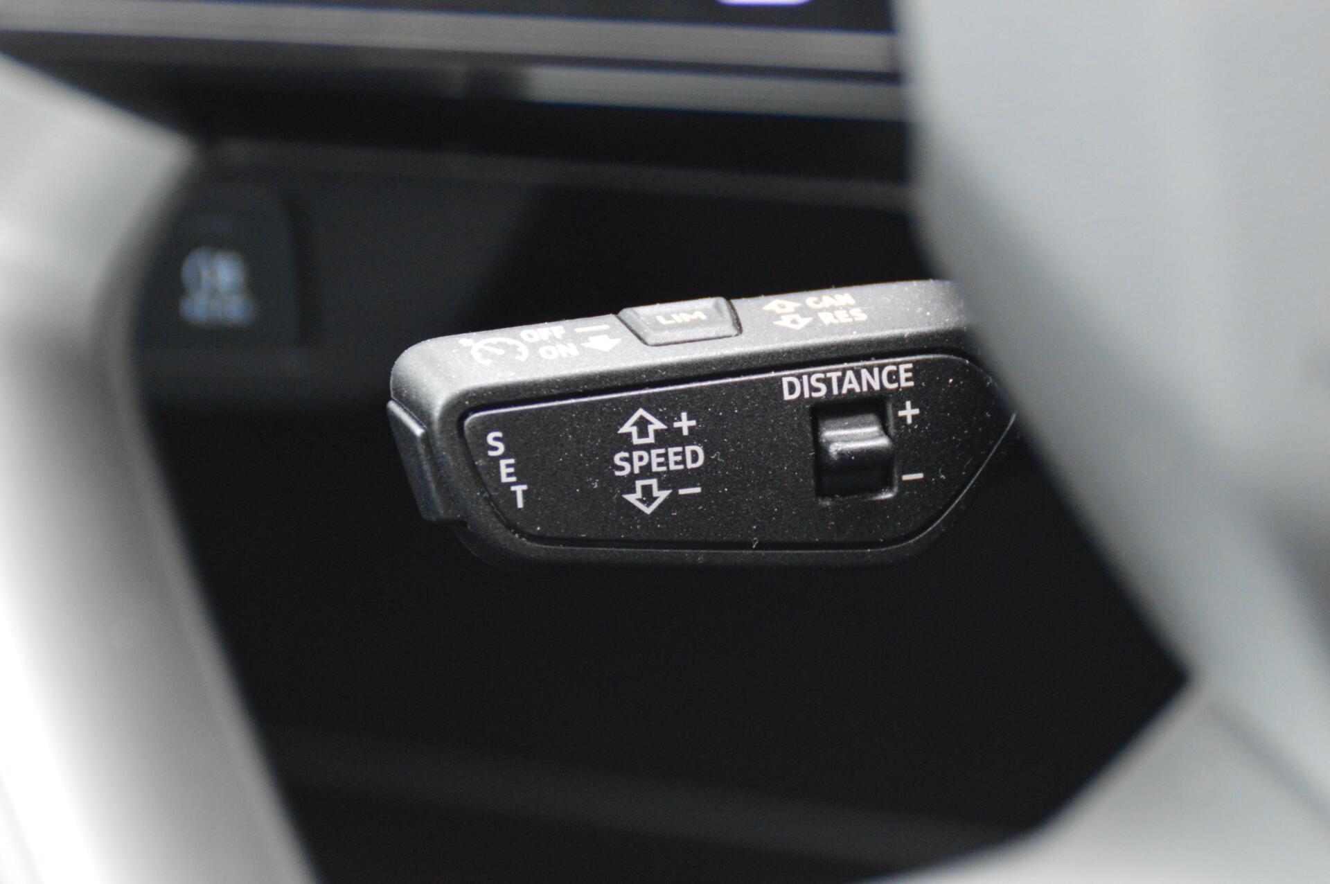 Foto van Audi Q4 50 E-tron