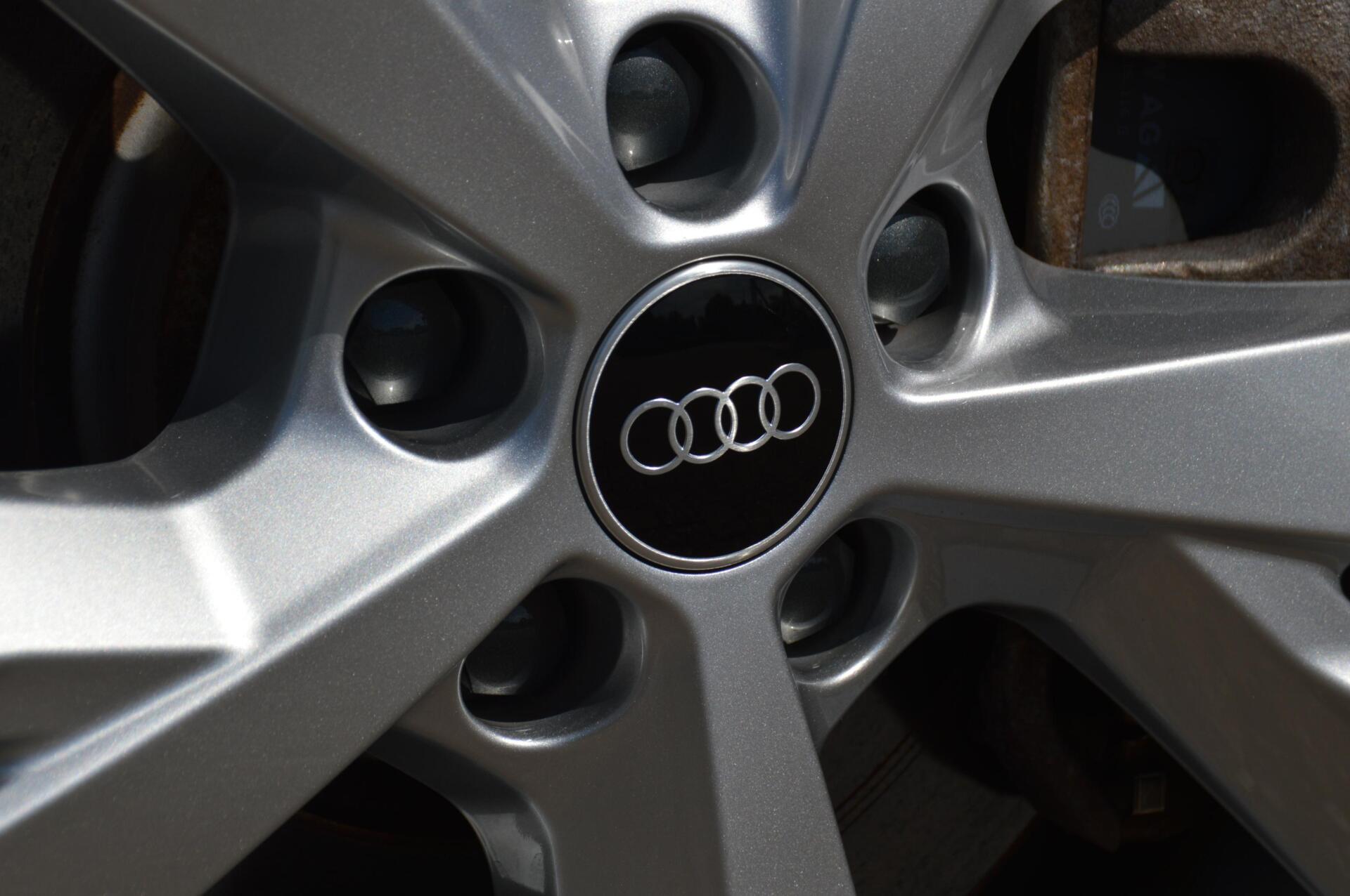 Foto van Audi Q4 50 E-tron