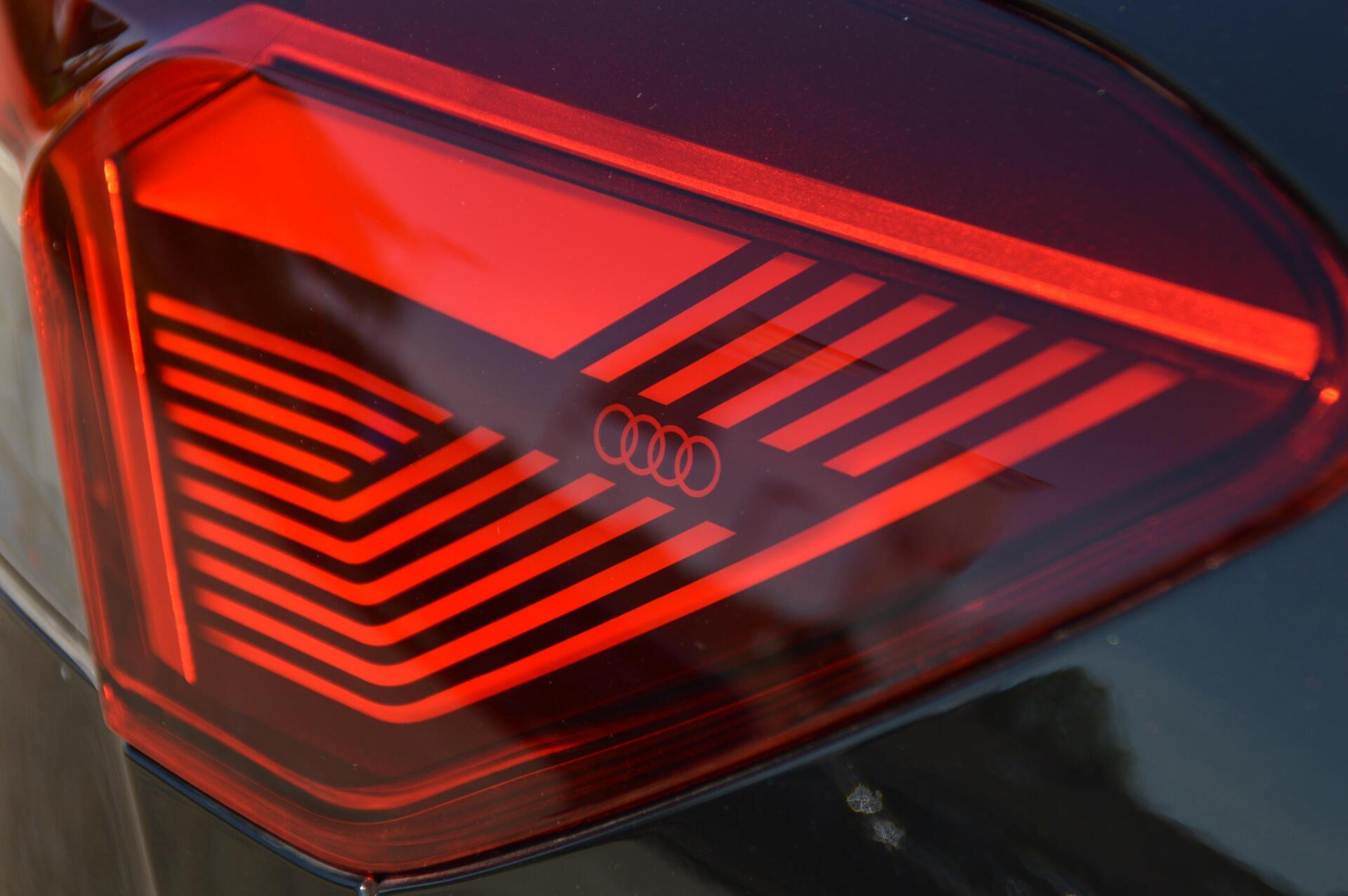 Foto van Audi Q4 50 E-tron