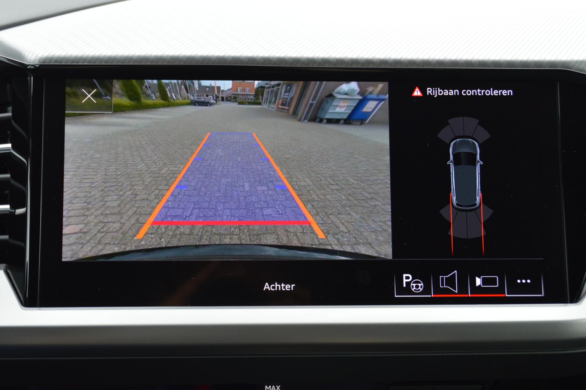 Foto van Audi Q4 50 E-tron
