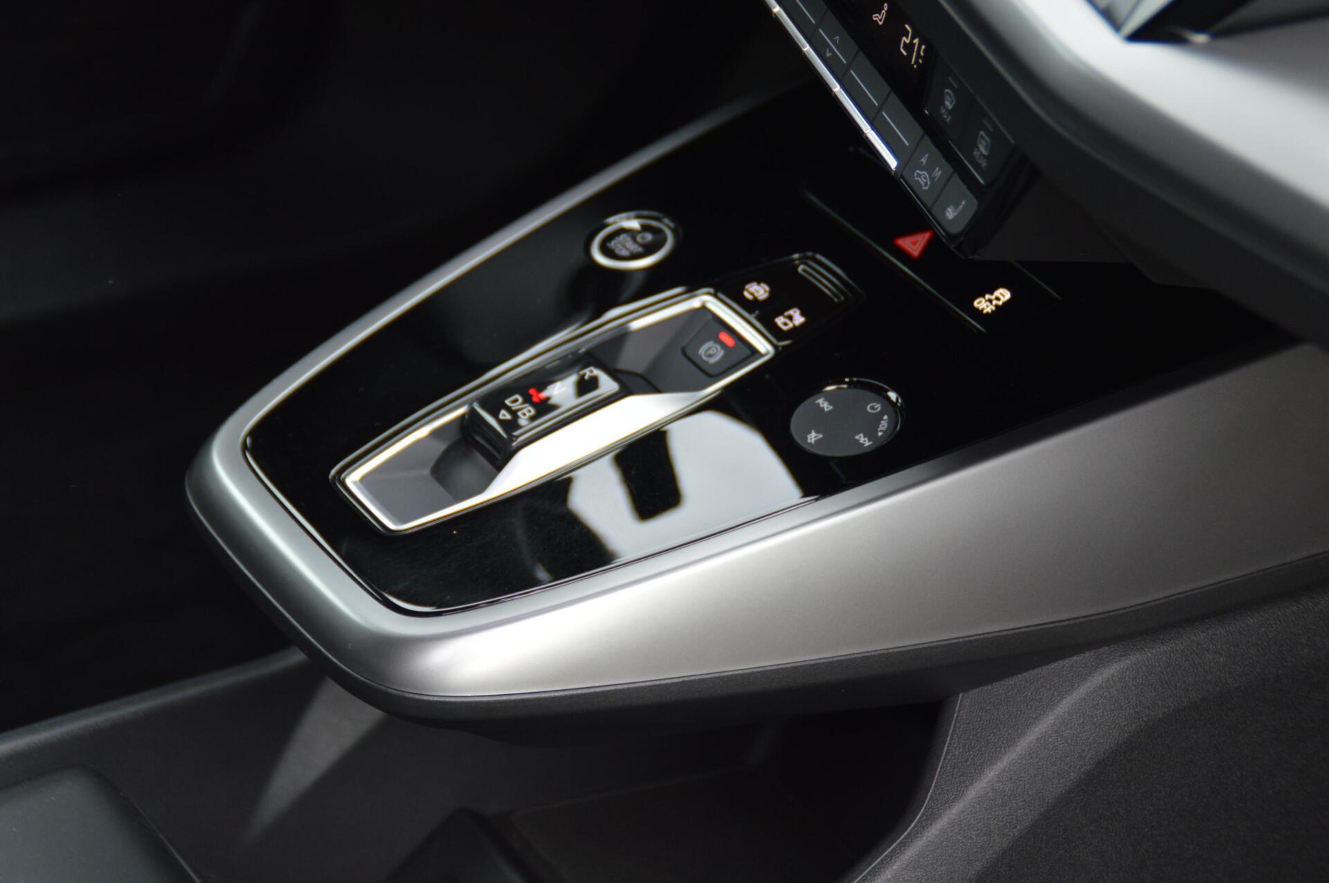 Foto van Audi Q4 50 E-tron