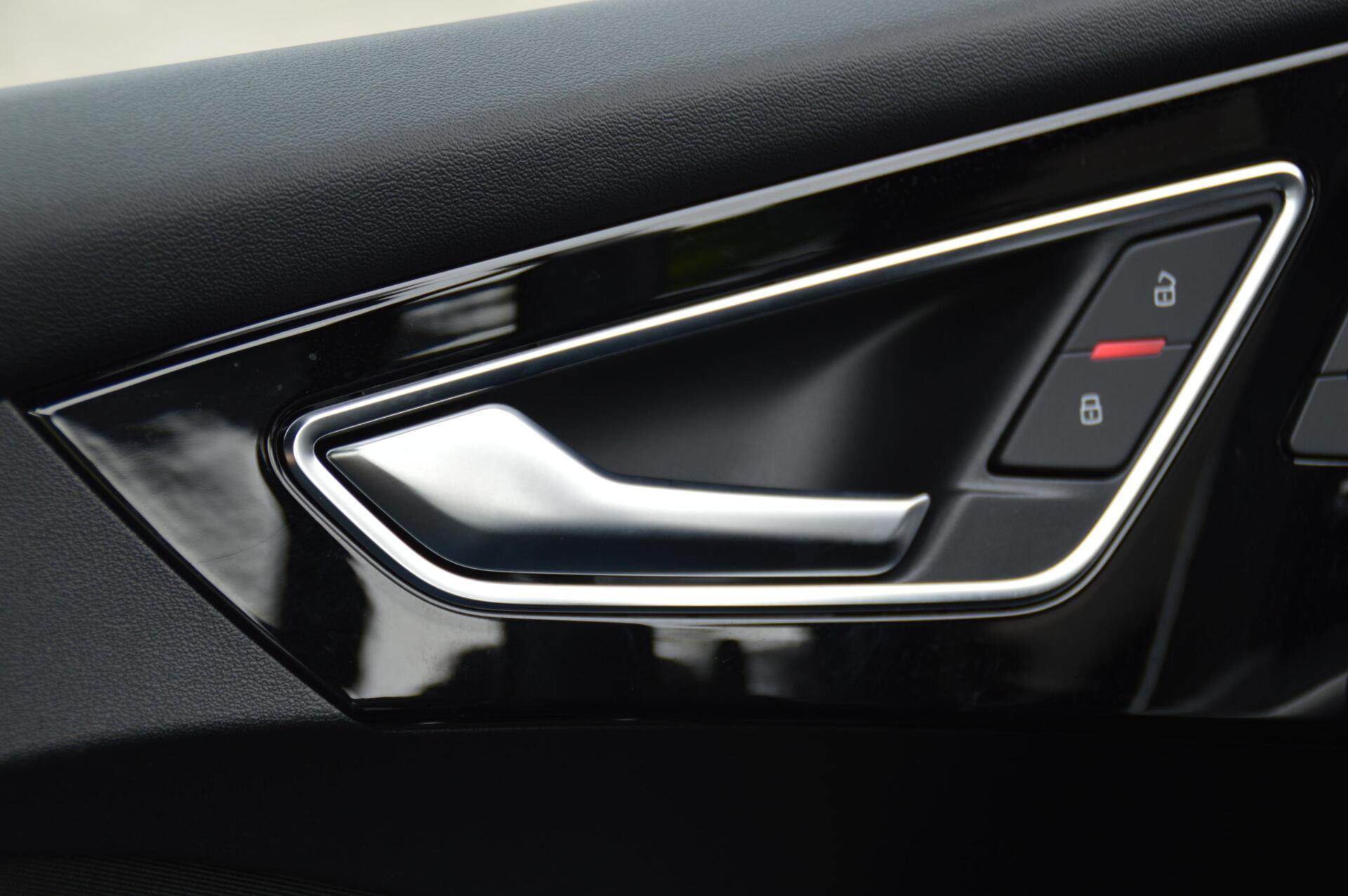 Foto van Audi Q4 50 E-tron