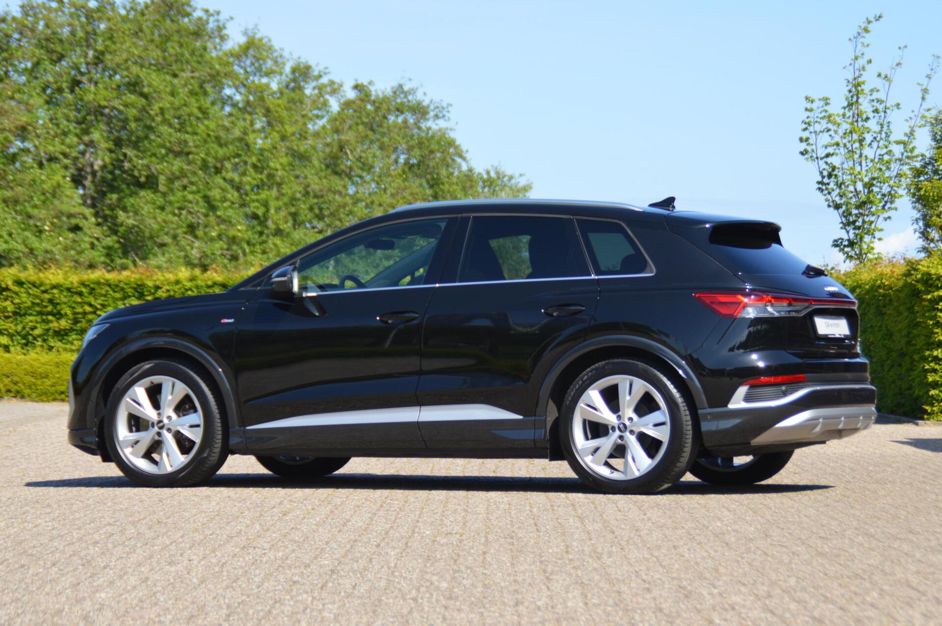 Foto van Audi Q4 50 E-tron