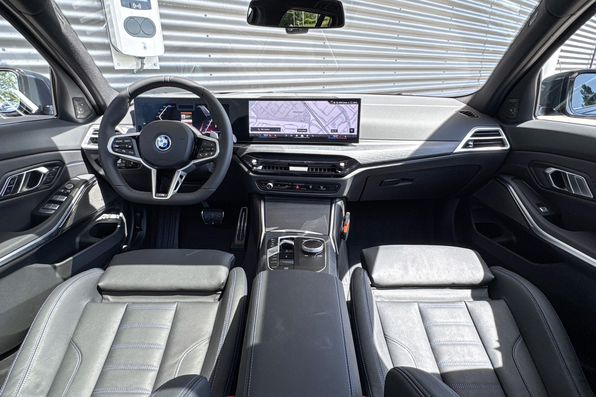Foto van BMW 330e