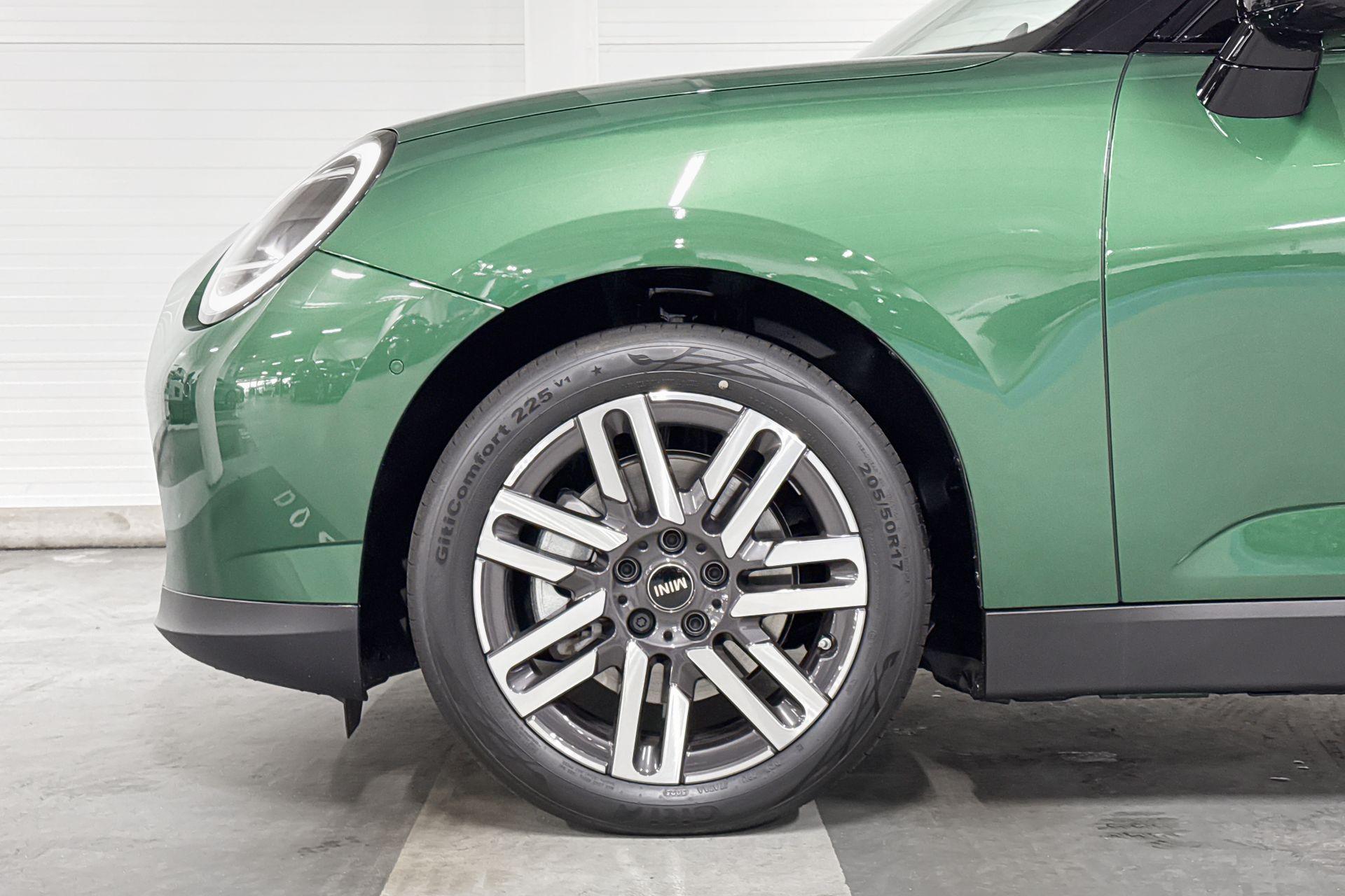 Foto van Mini Cooper E