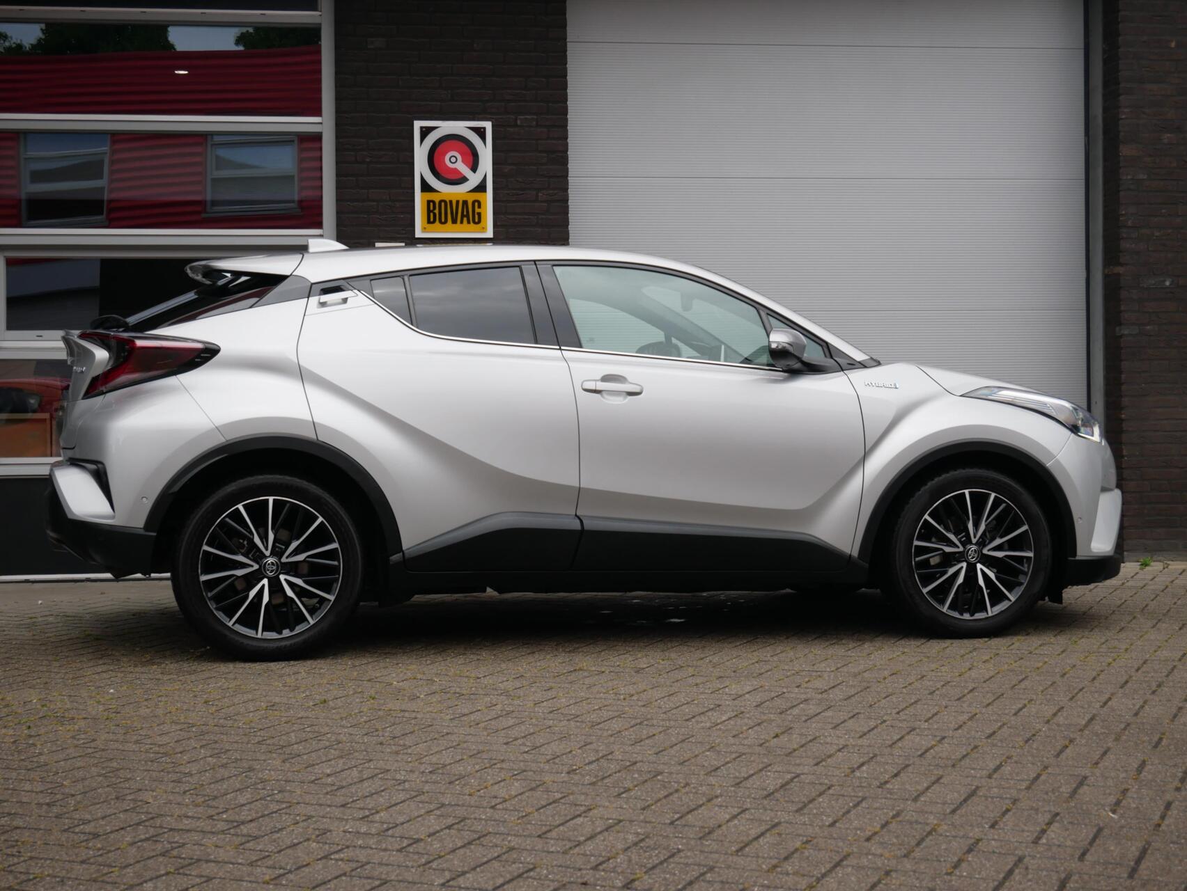 Foto van Toyota C-hr