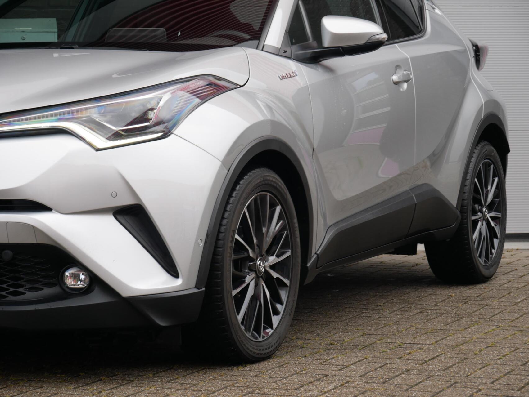 Foto van Toyota C-hr