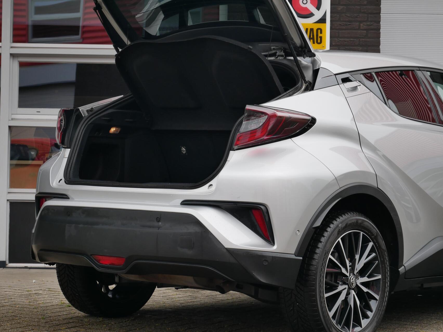 Foto van Toyota C-hr