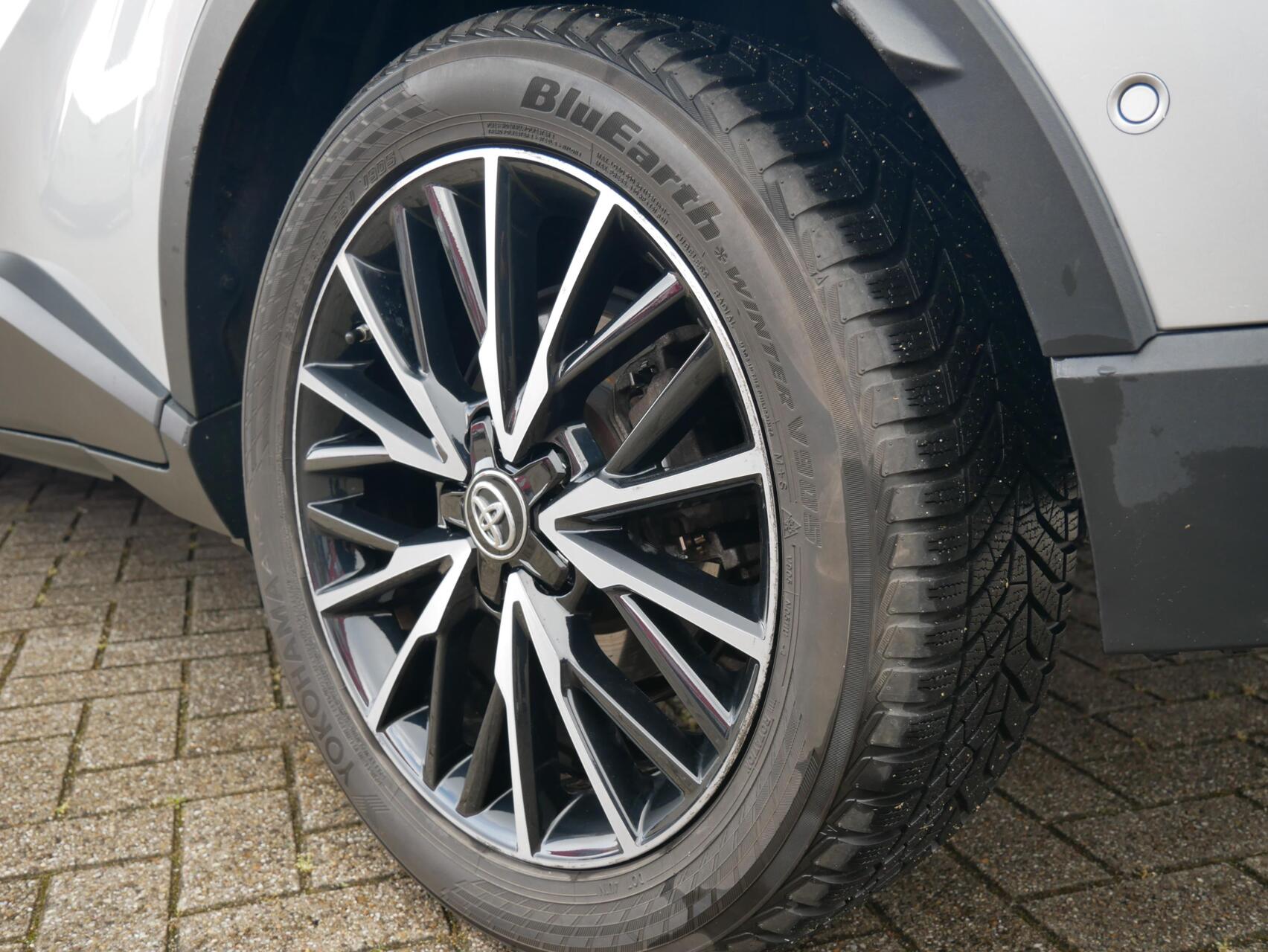 Foto van Toyota C-hr