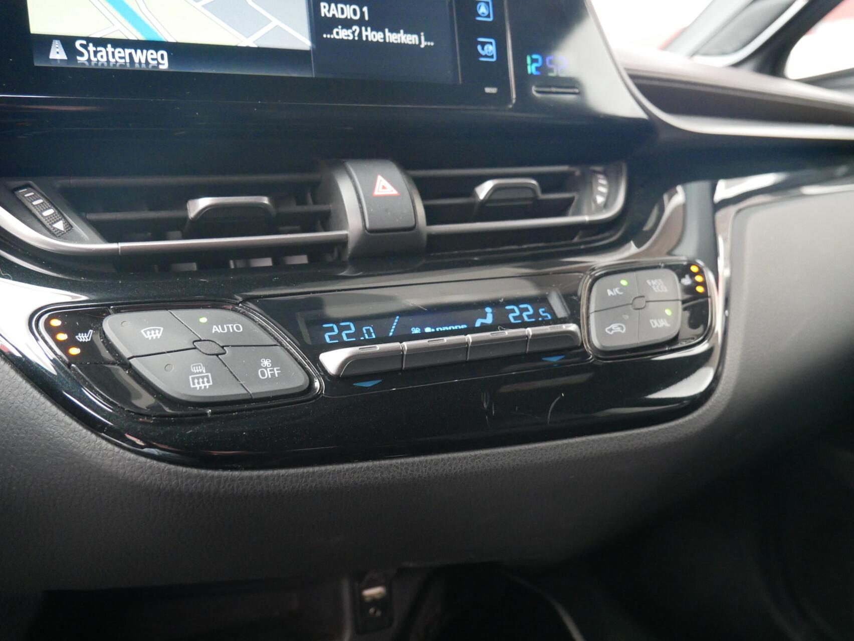 Foto van Toyota C-hr
