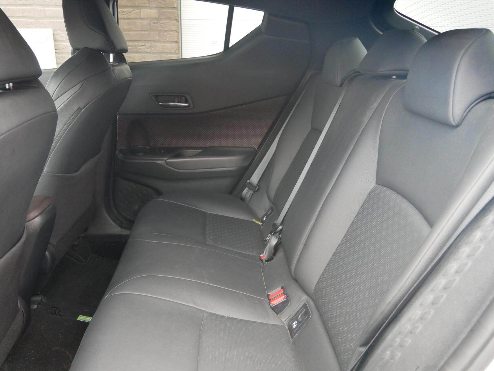 Foto van Toyota C-hr