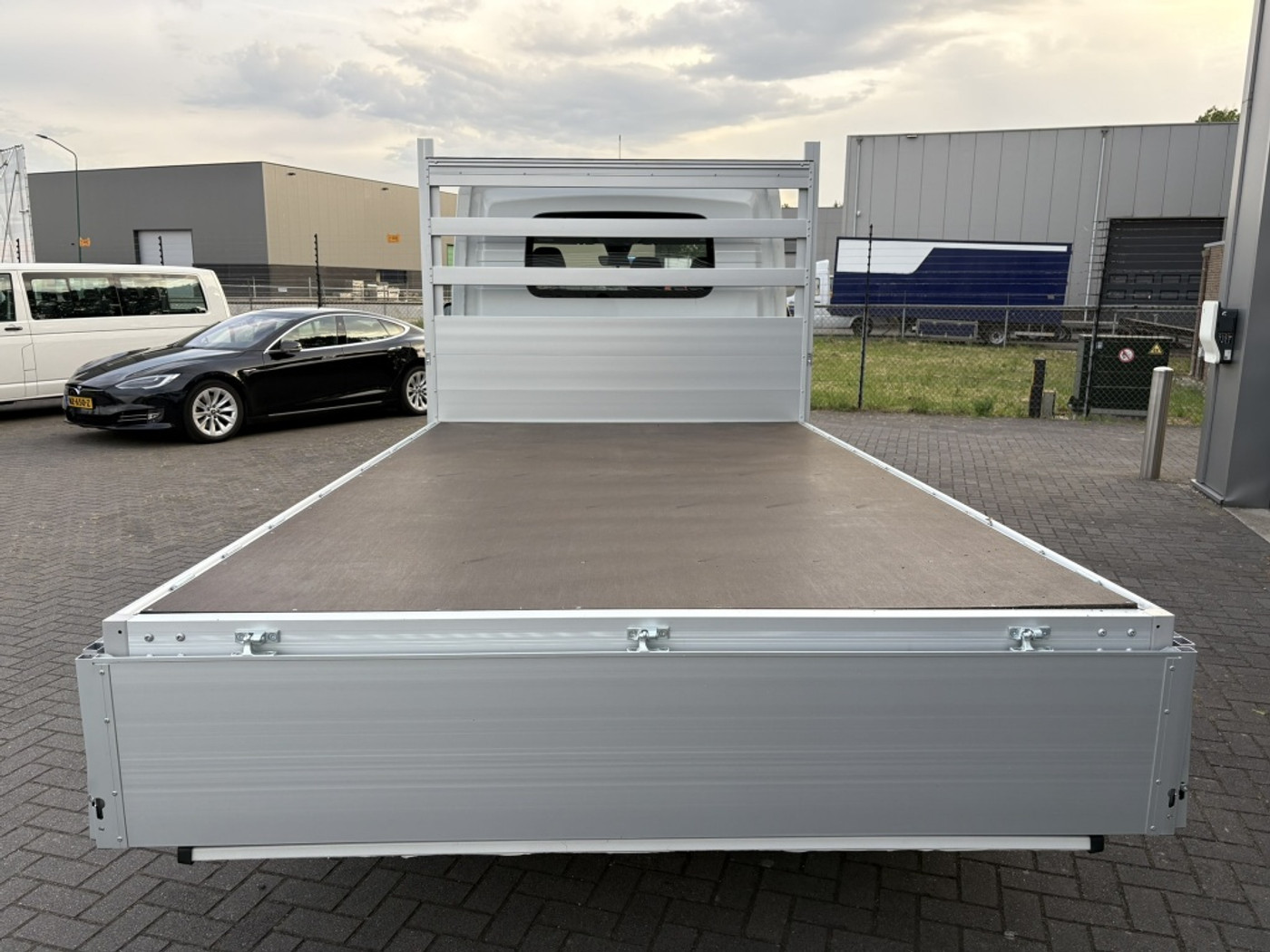Foto van Maxus Maxus Edeliver 9