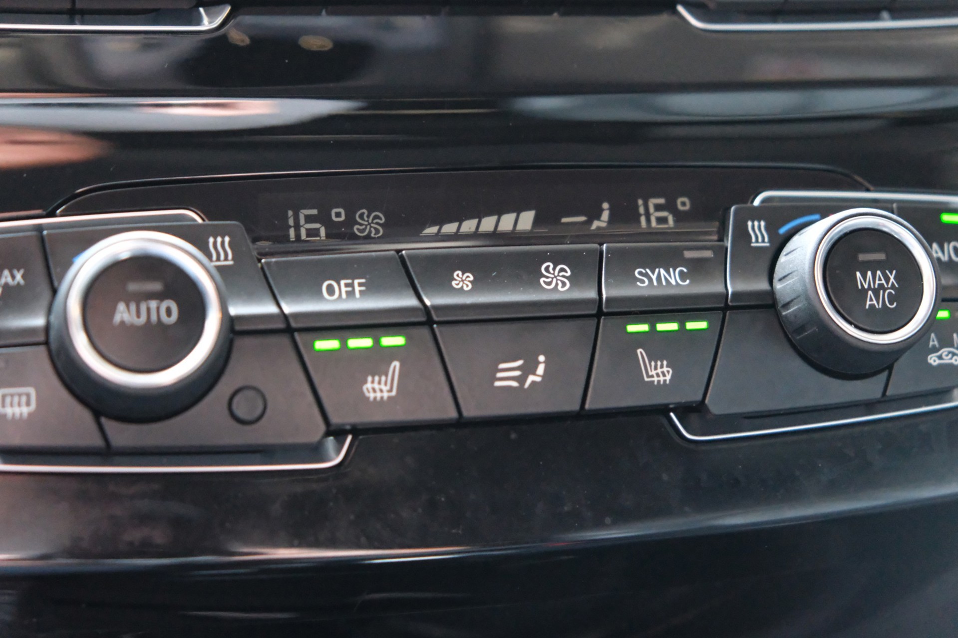 Foto van BMW X2 Sdrive18i