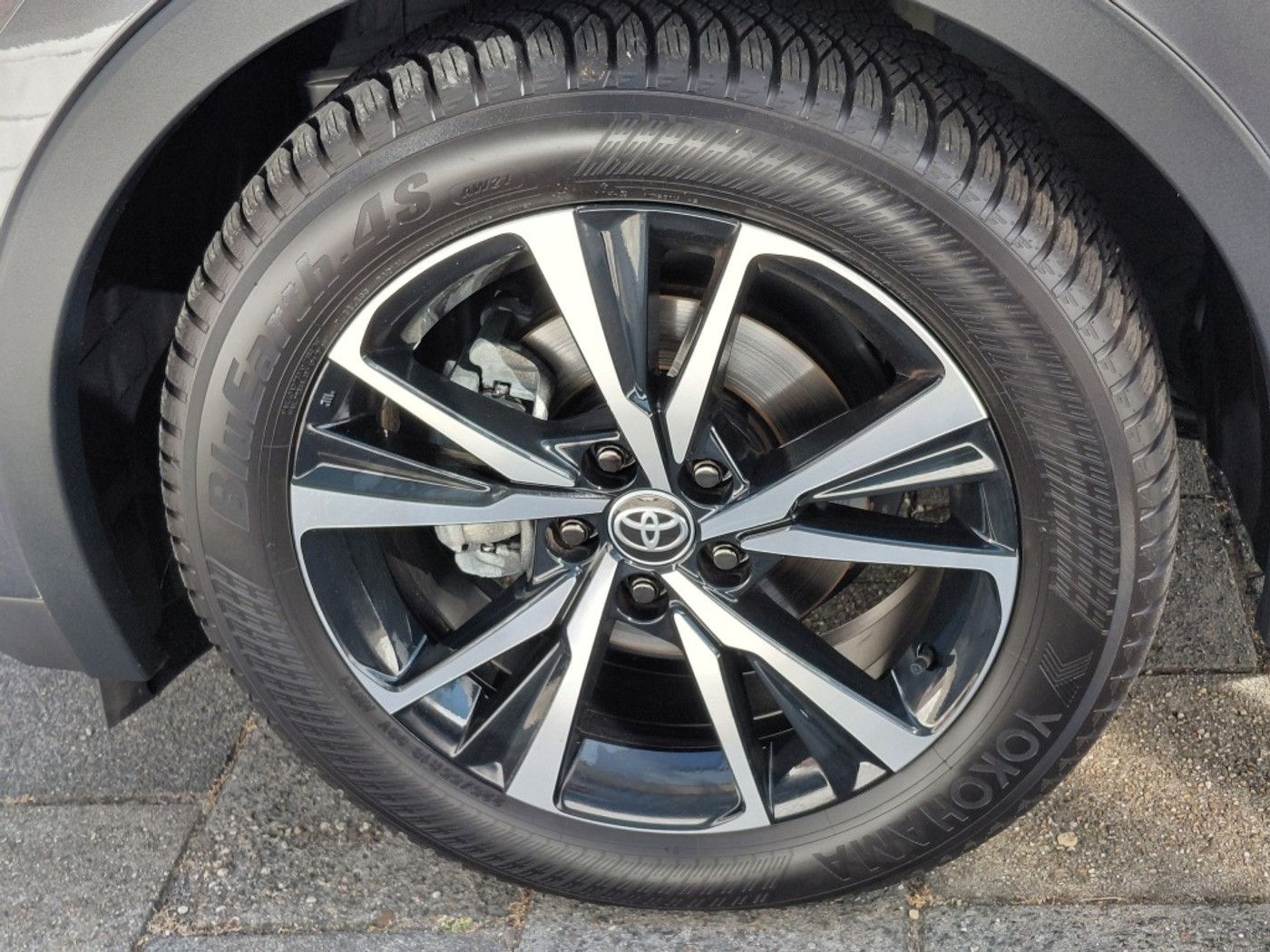 Foto van Toyota Toyota C-hr