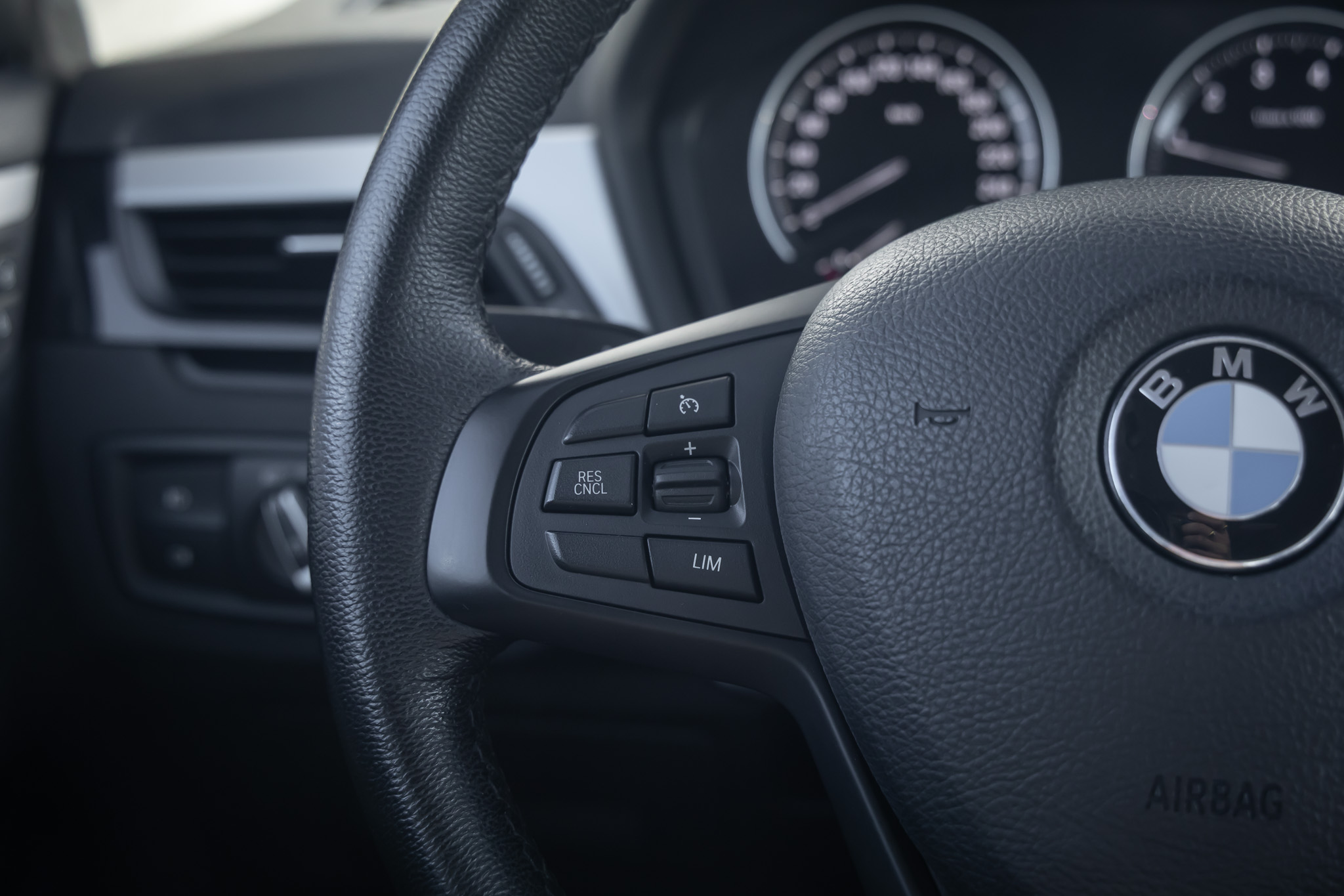Foto van BMW X1 Xdrive25e