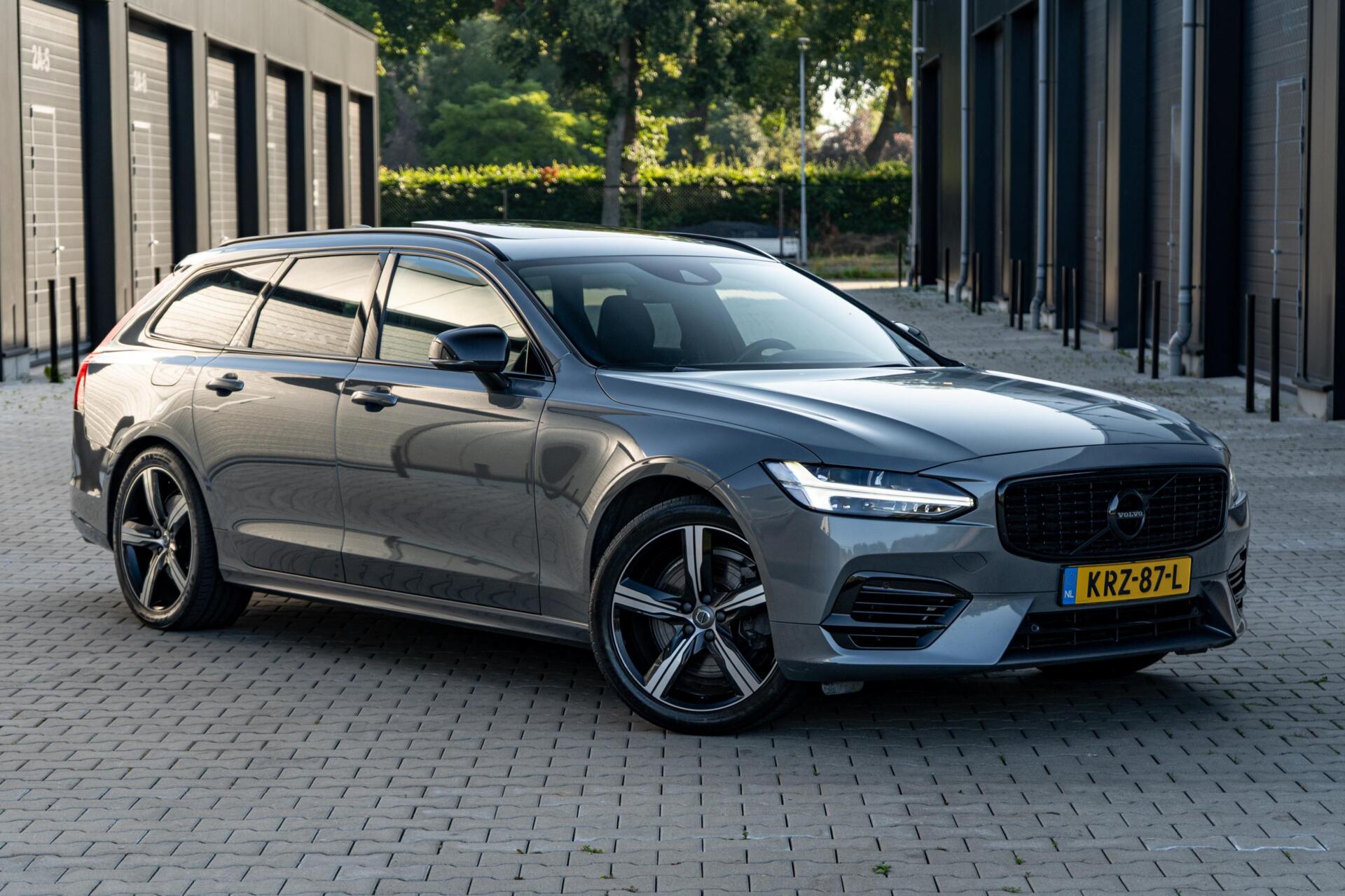 Foto van Volvo V90 T8 Twin Engine