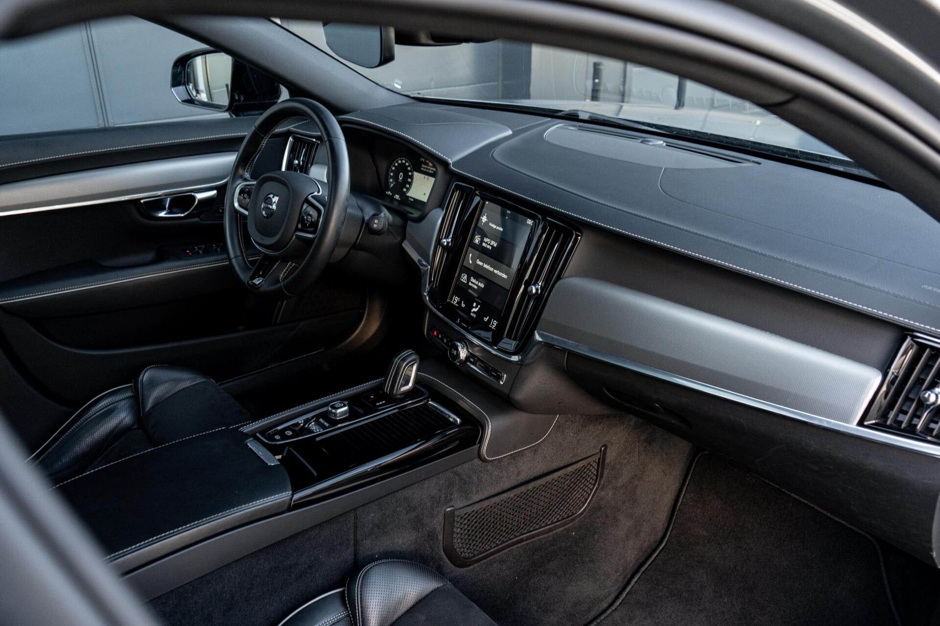 Foto van Volvo V90 T8 Twin Engine