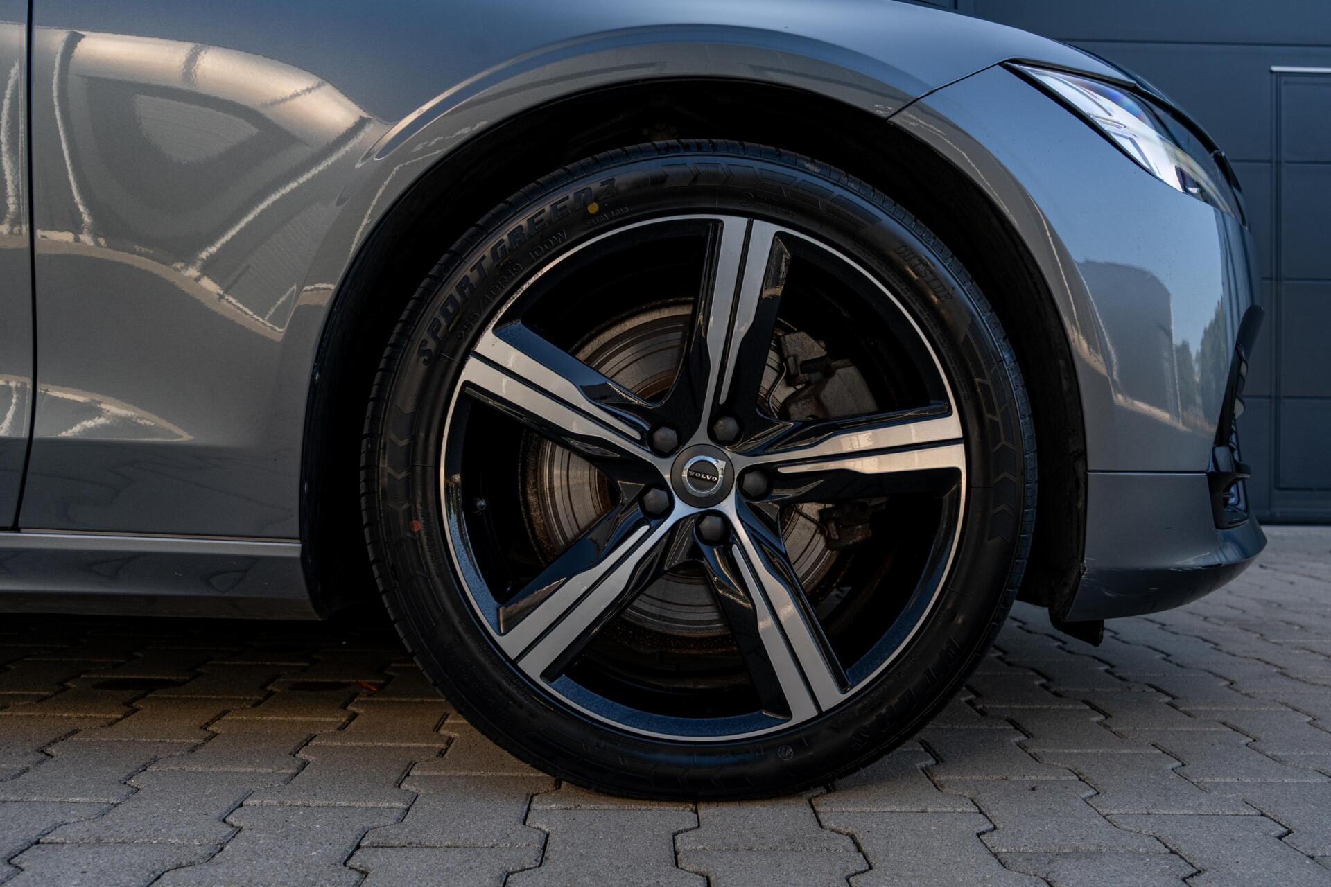 Foto van Volvo V90 T8 Twin Engine