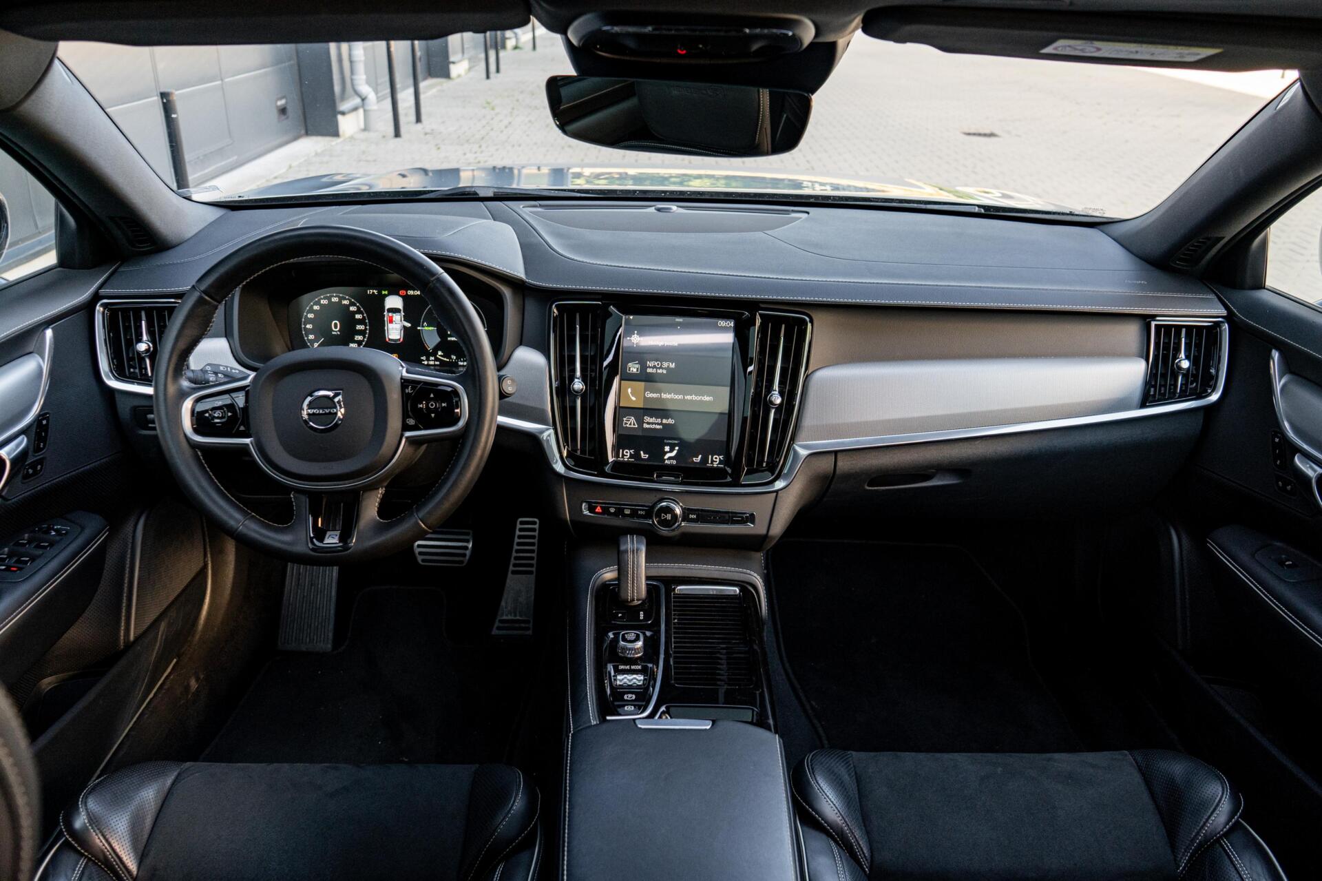 Foto van Volvo V90 T8 Twin Engine