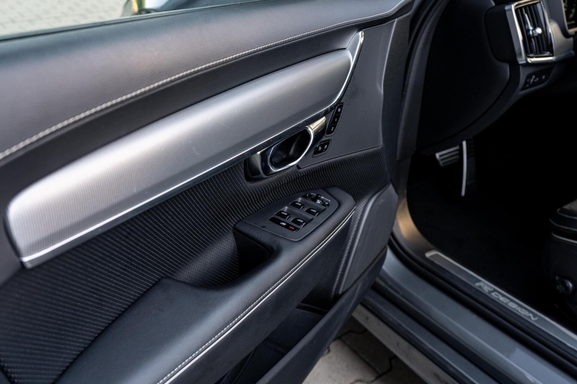 Foto van Volvo V90 T8 Twin Engine