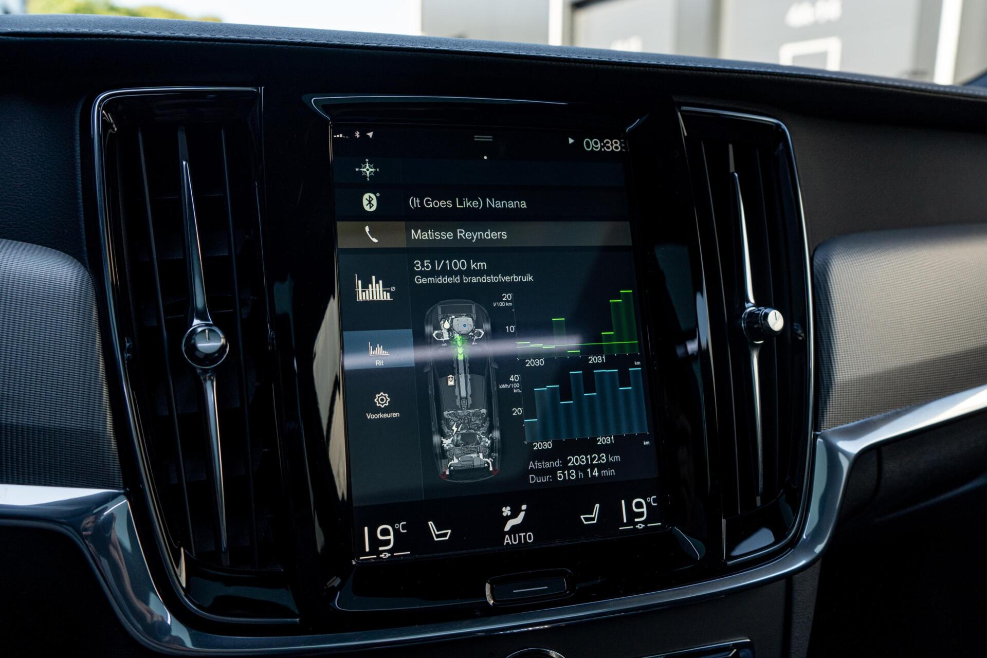 Foto van Volvo V90 T8 Twin Engine