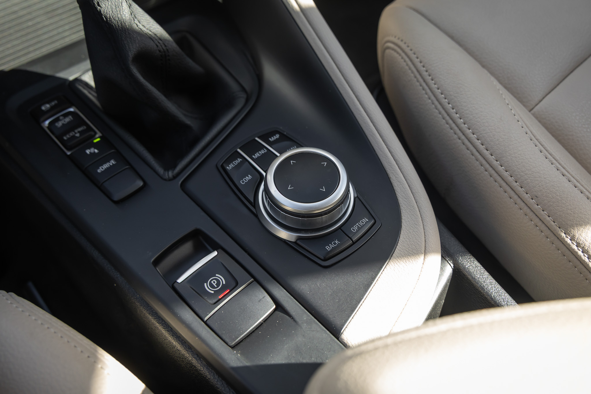 Foto van BMW X1 Xdrive25e